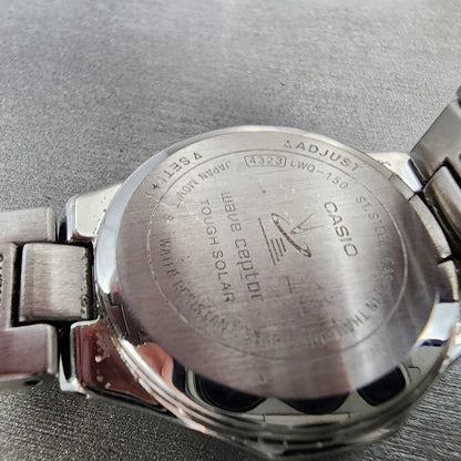 Casio Waveceptor Watch Women 30mm White Dial Silver Tone Date Round Runs LWQ1509