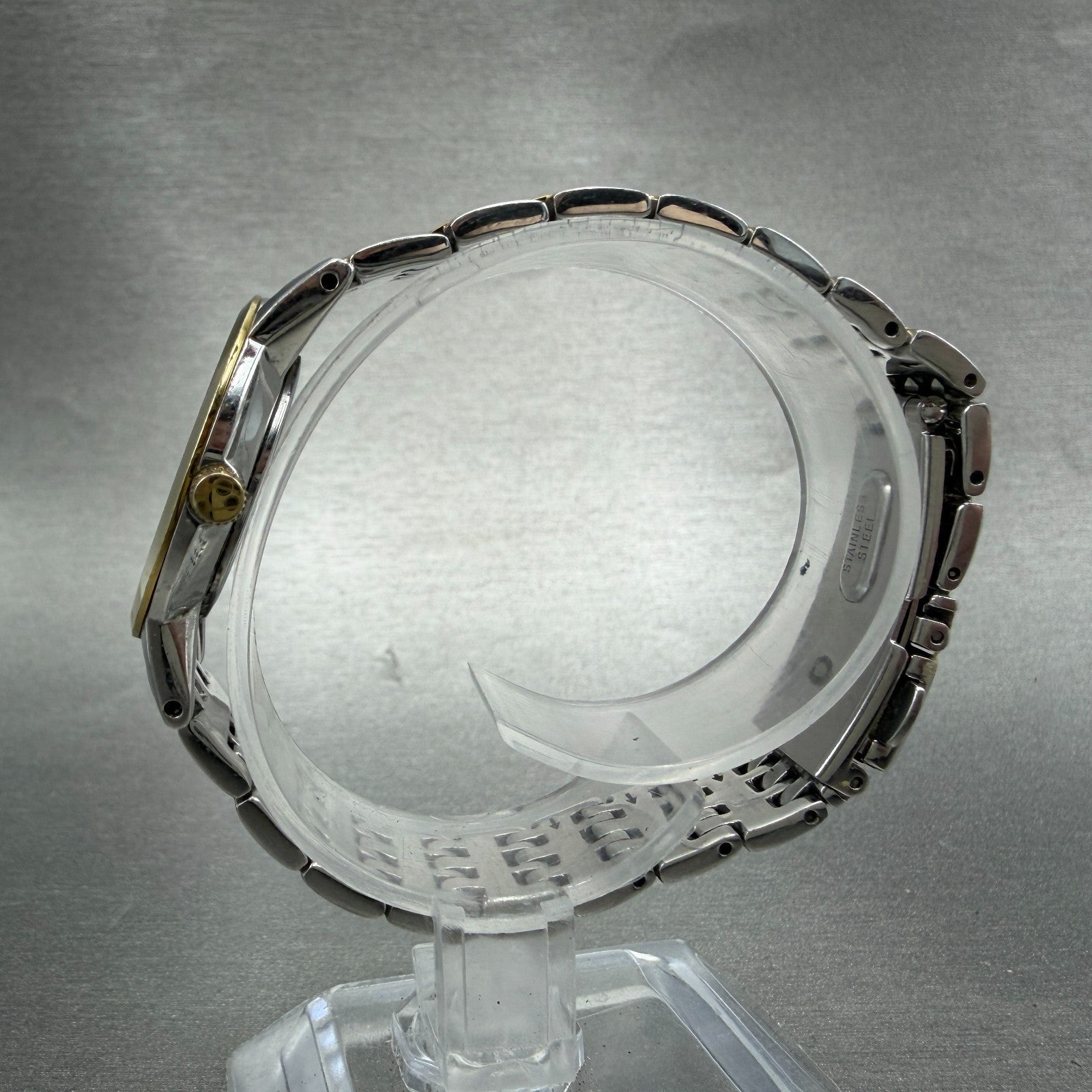Bulova Watch Women 27mm Silver Dial Two Tone Round 98P115 New Battery Diamond6