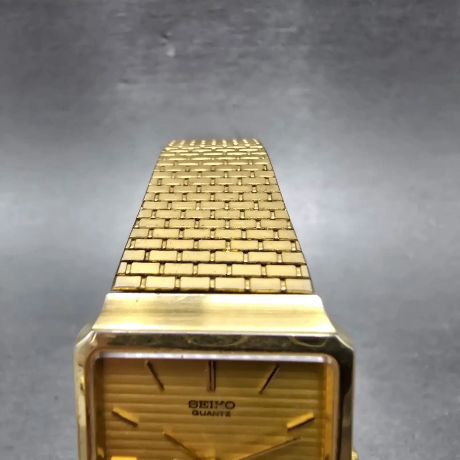 Seiko Tank Watch Men 27mm Champagne Dial Gold Tone Date 5Y32-5050 PARTS Vintage5