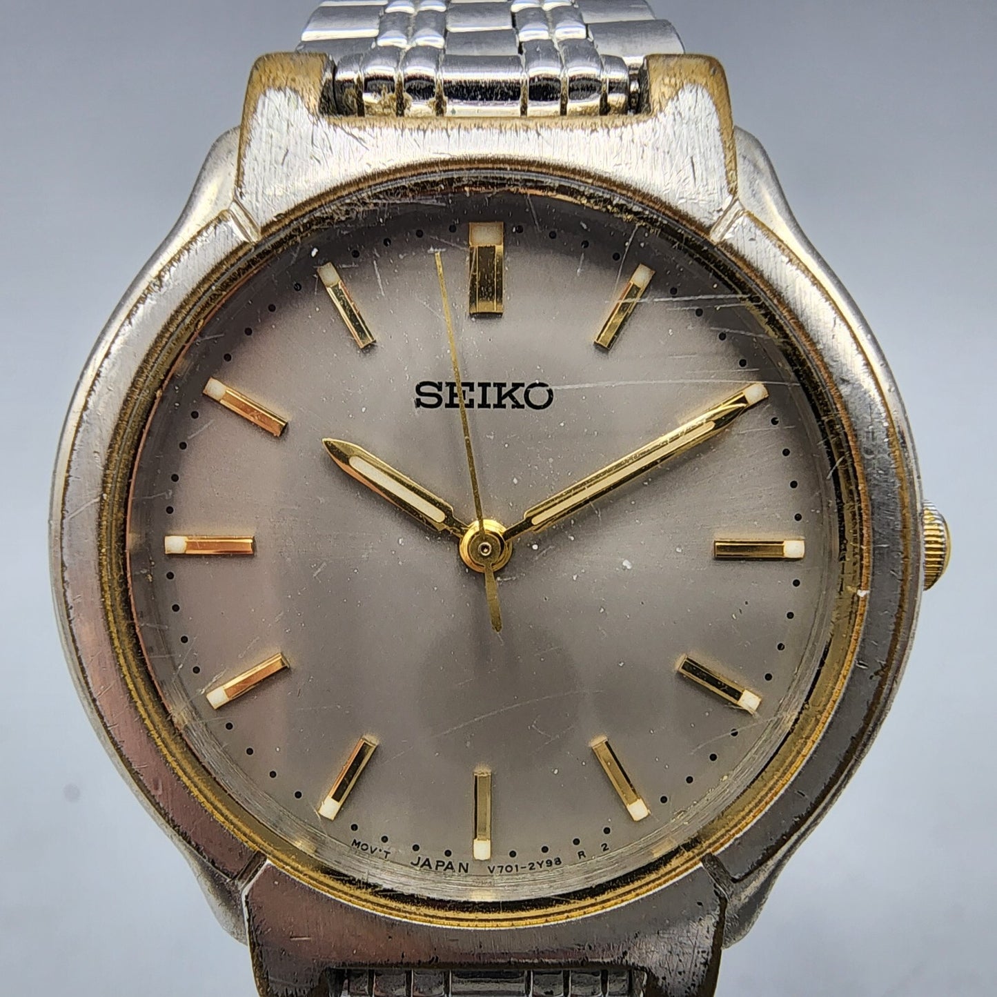 VTG Seiko Watch Women 32mm Gray Dial Silver Tone Round V701-2B50 New Battery