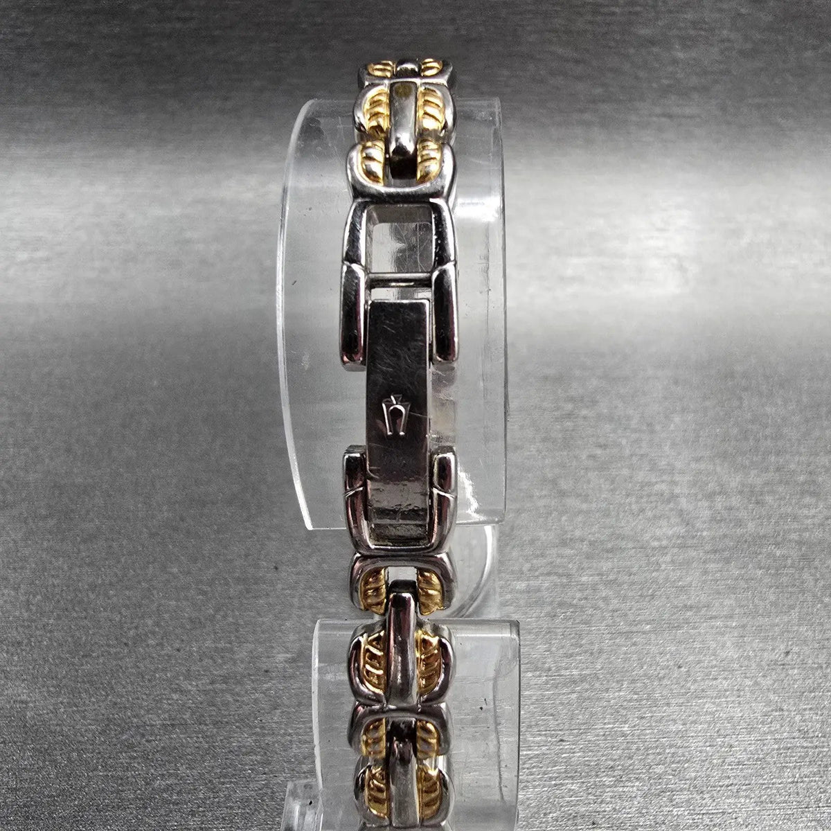 Bulova Watch Women 17mm White Dial Two Tone Oval 98L66 New Battery Vintage AB7
