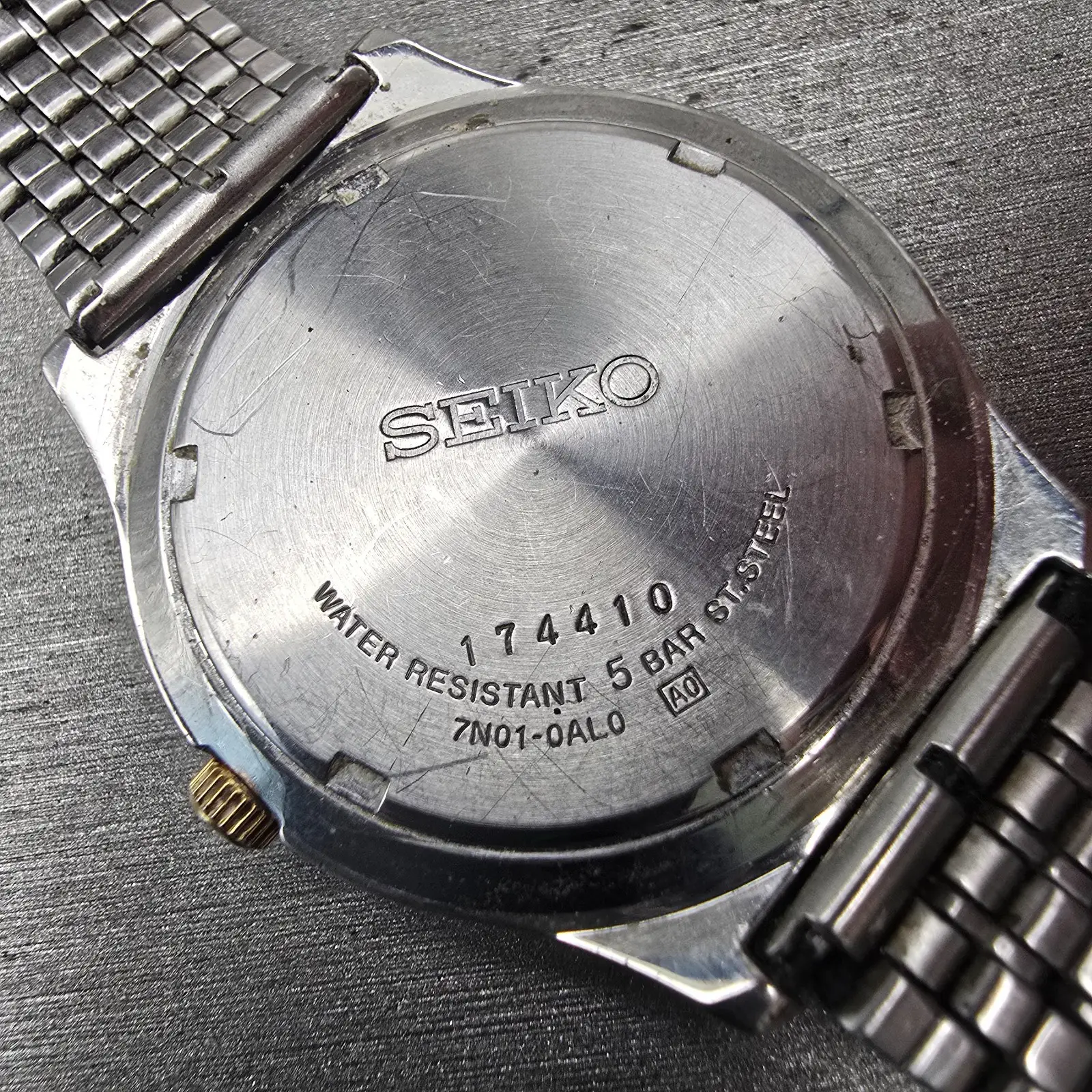 Seiko Watch Men 36mm Champagne Dial Silver Tone Round 7N01-0AL0 New Battery VTG10