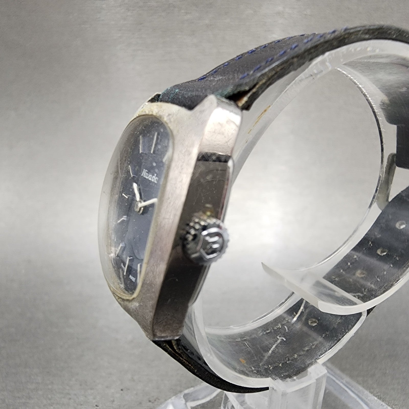 Nivada Watch Women 24mm Blue Dial Silver Tone Manual Wind PARTS Vintage3