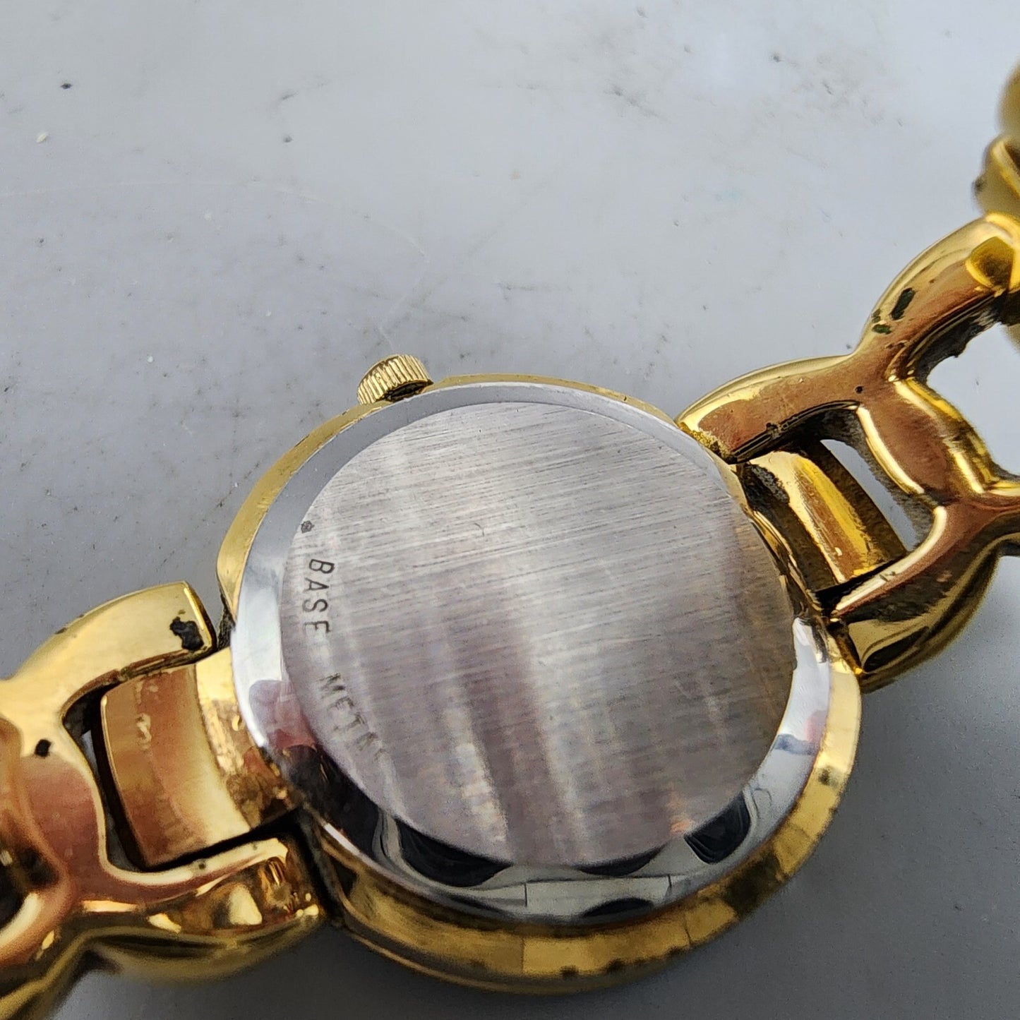 Wittnauer Watch Women Gold Tone MOP Dial Crystal Bezel 22mm CZ8230-0751 PARTS