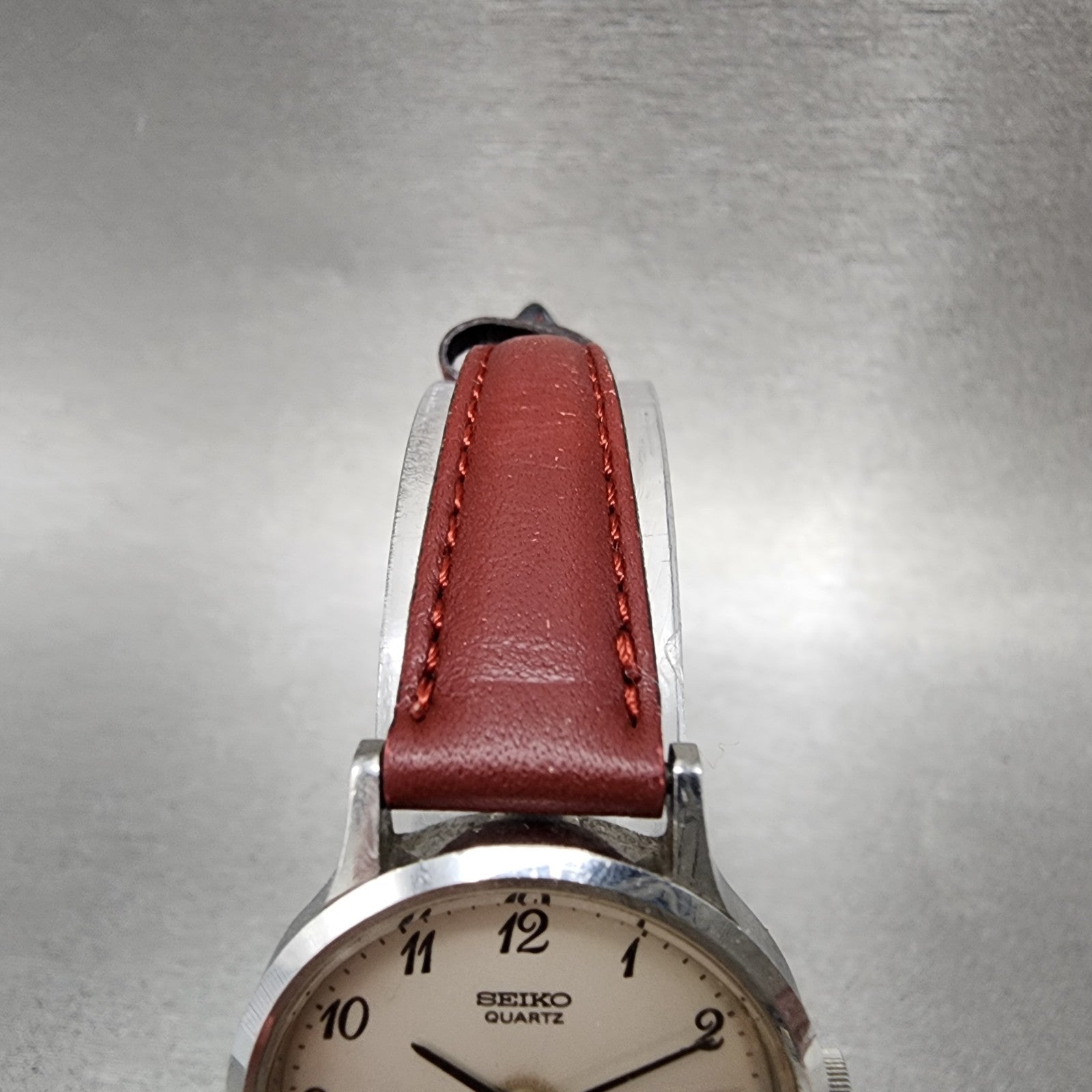 Seiko Watch Women 26mm Silver Dial Silver Tone Round 26210020 New Battery4