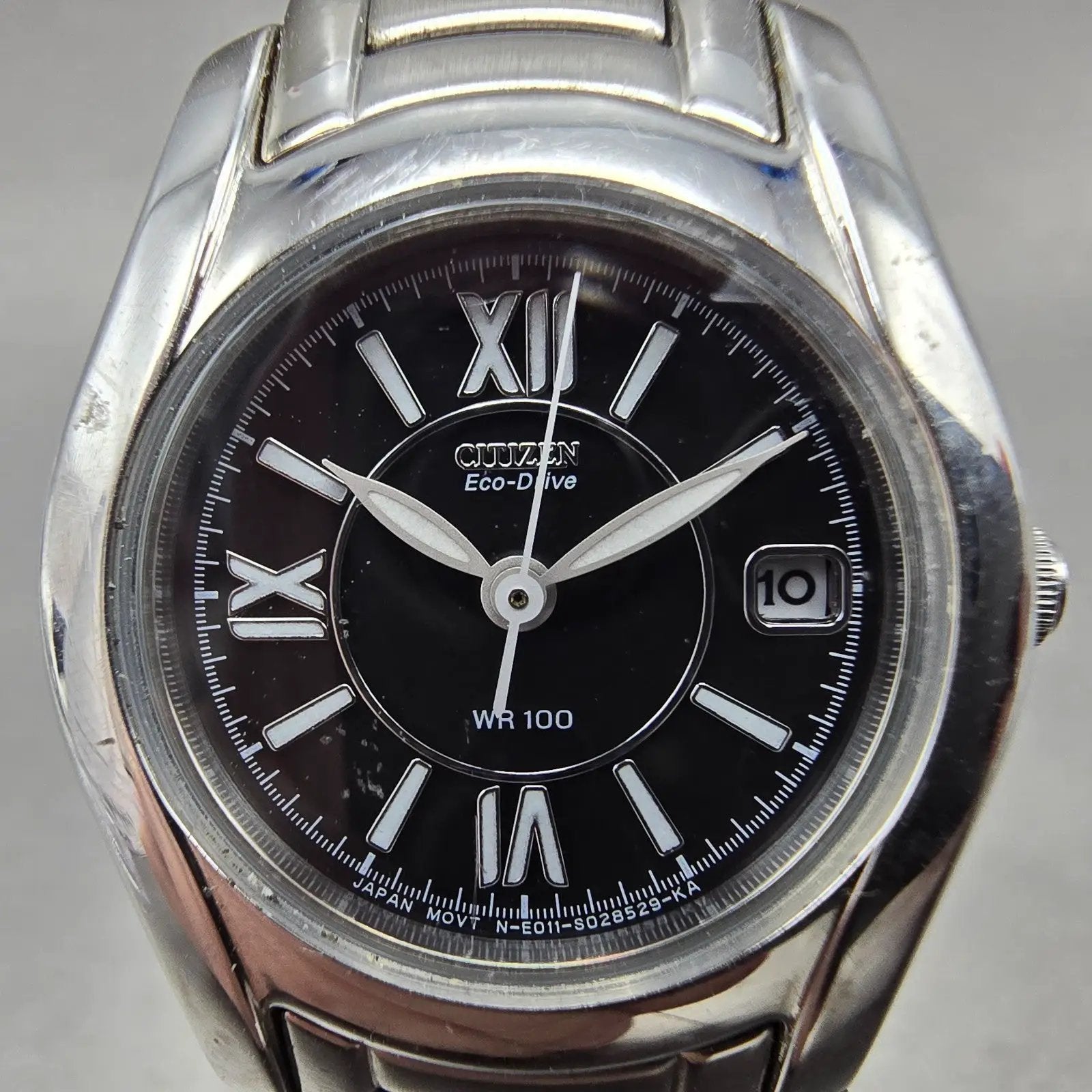 Citizen Watch Women 25mm Black Dial Silver Tone Date Round E011-S015502 Runs1