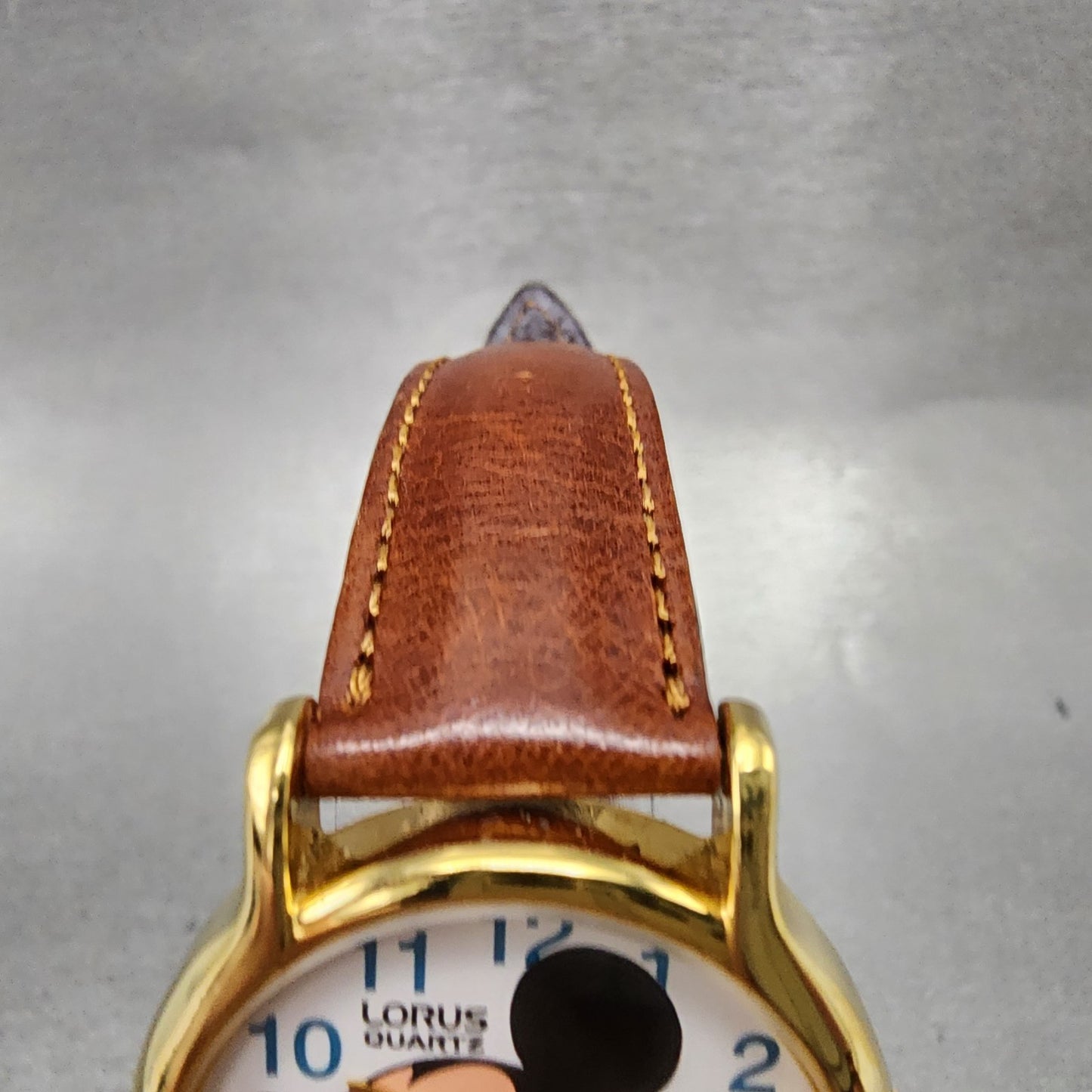 Lorus Mickey Mouse Watch Men 32mm White Dial Gold Tone Round V5346A20 New Batt4