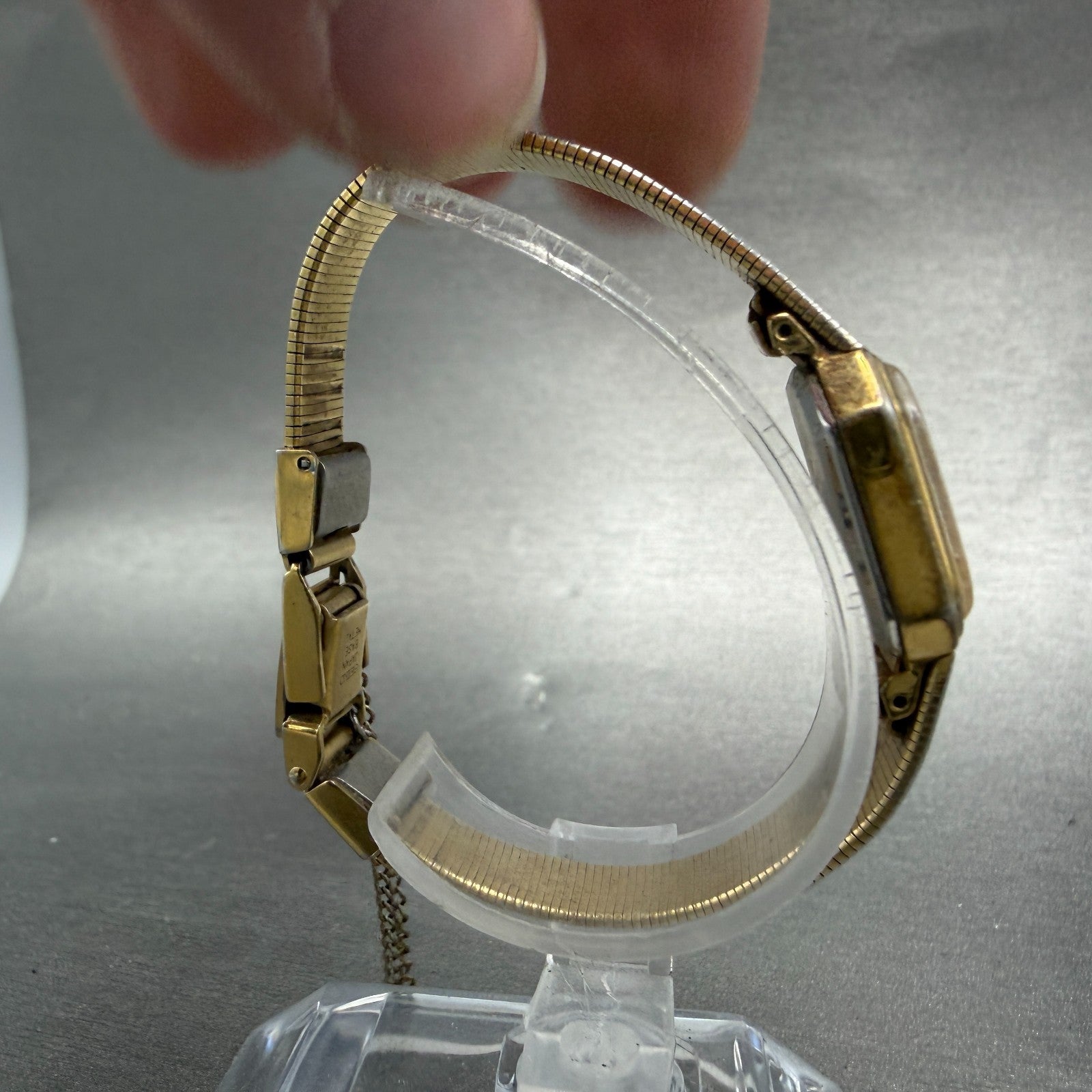 Seiko Watch Women 20mm Champagne Dial Gold Tone Octagon 1421-5619 New Battery8