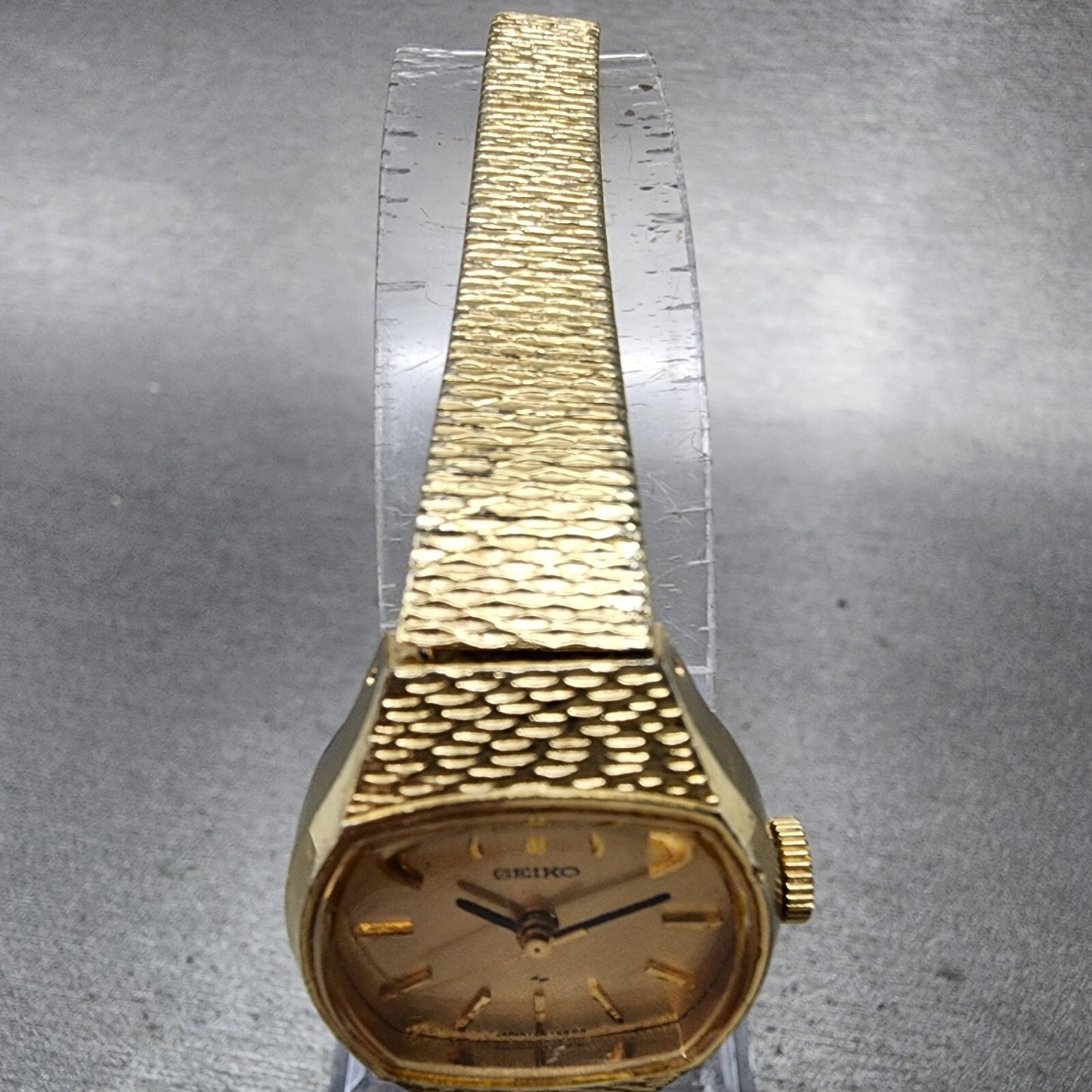 VTG Seiko Watch Women 21mm Gold Dial Gold Tone Rectangle Manual Wind Runs4