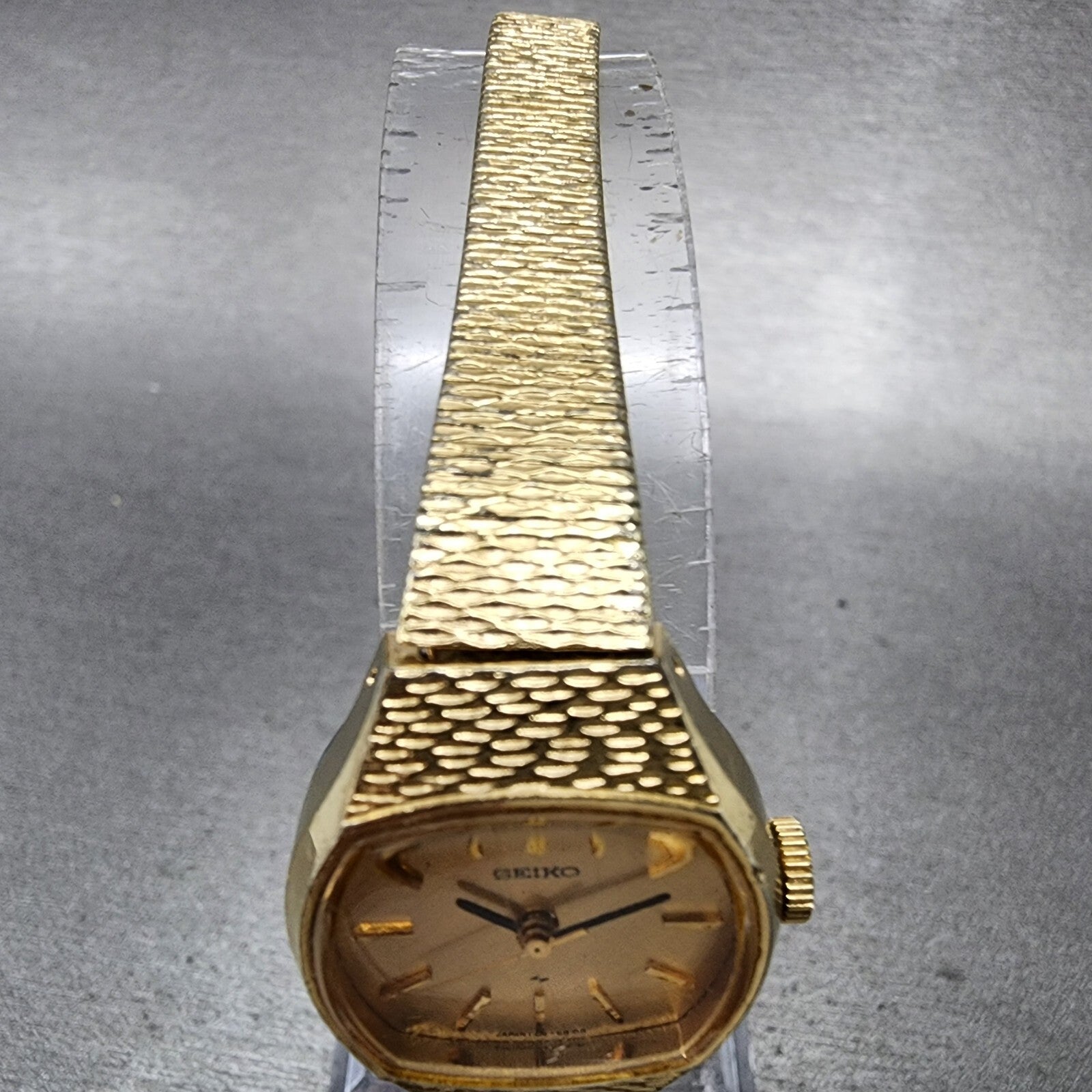 VTG Seiko Watch Women 21mm Gold Dial Gold Tone Rectangle Manual Wind Runs4