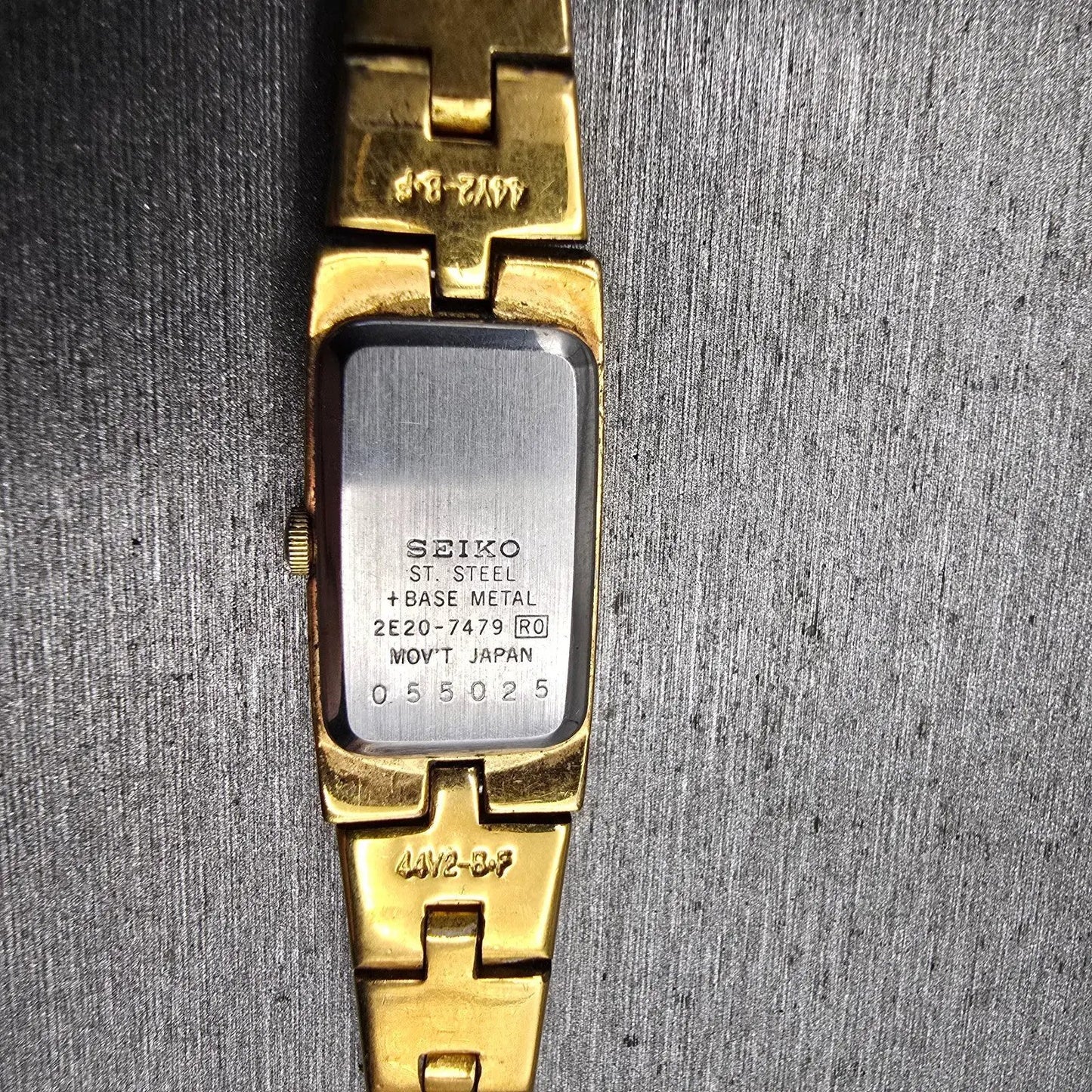 Seiko Watch Women 13mm Gold Dial Gold Tone Rectangle 2E20-7479 New Battery VTG10