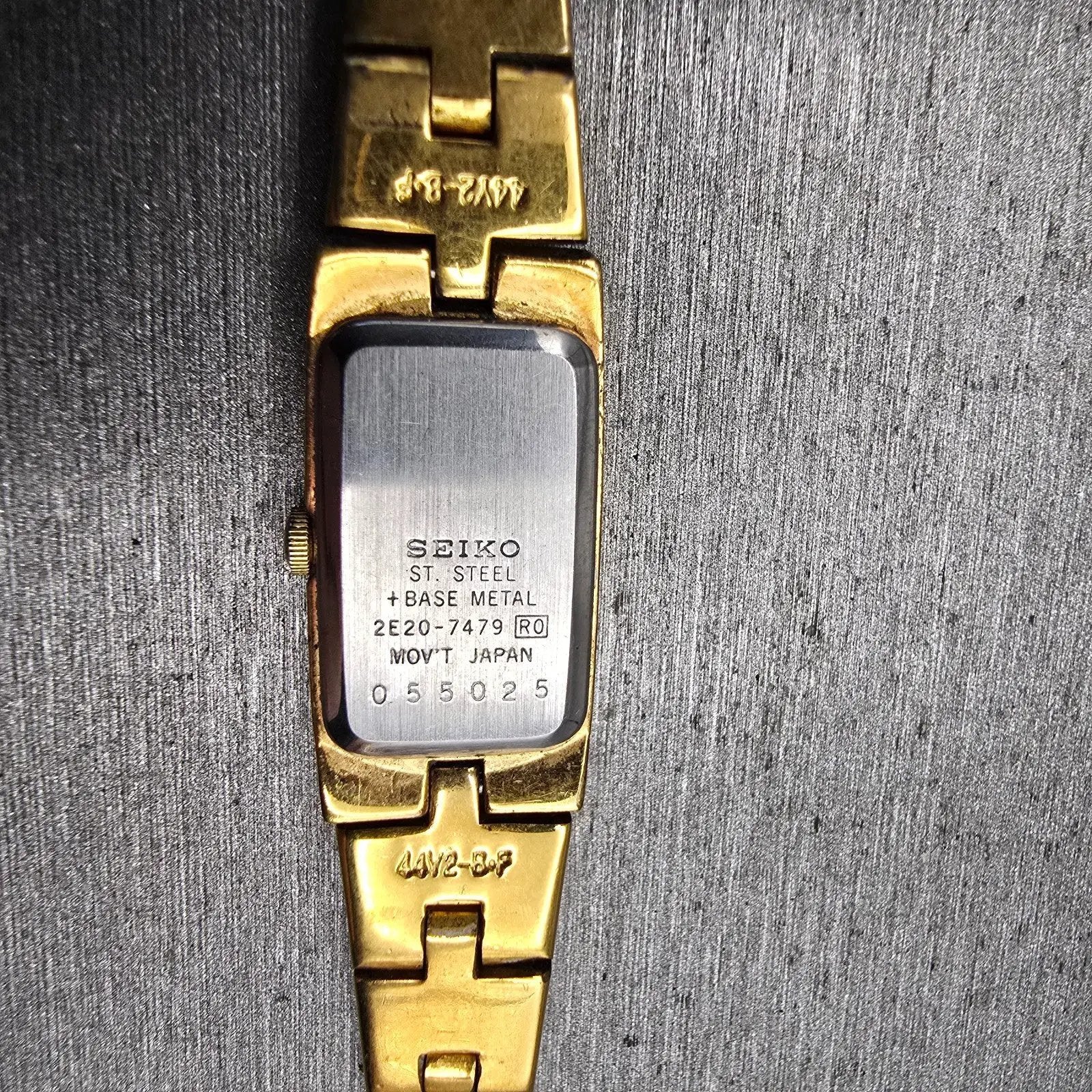 Seiko Watch Women 13mm Gold Dial Gold Tone Rectangle 2E20-7479 New Battery VTG10