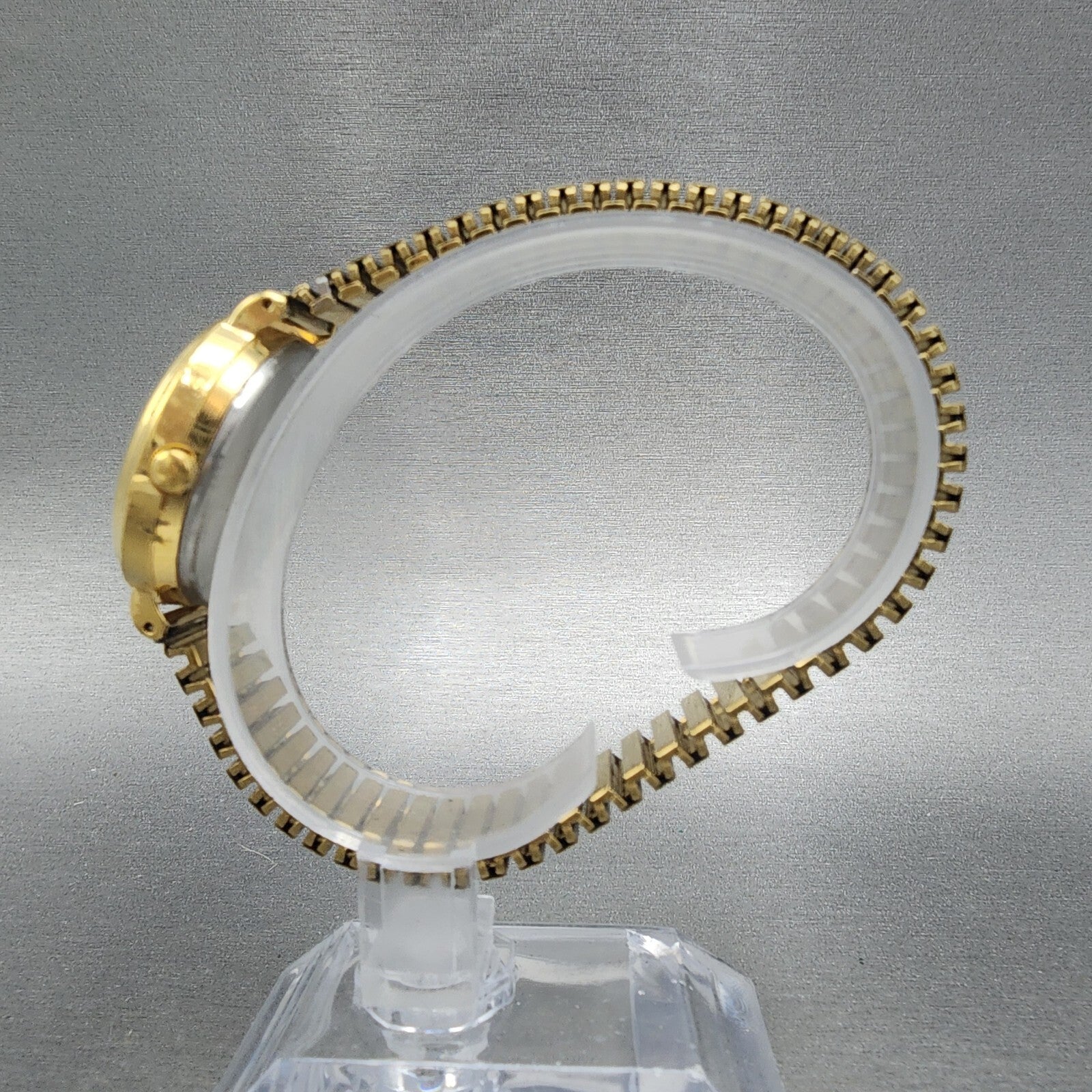 Vega Junction Watch Women 30mm White Dial Gold Tone Sun Moon Round New Battery6