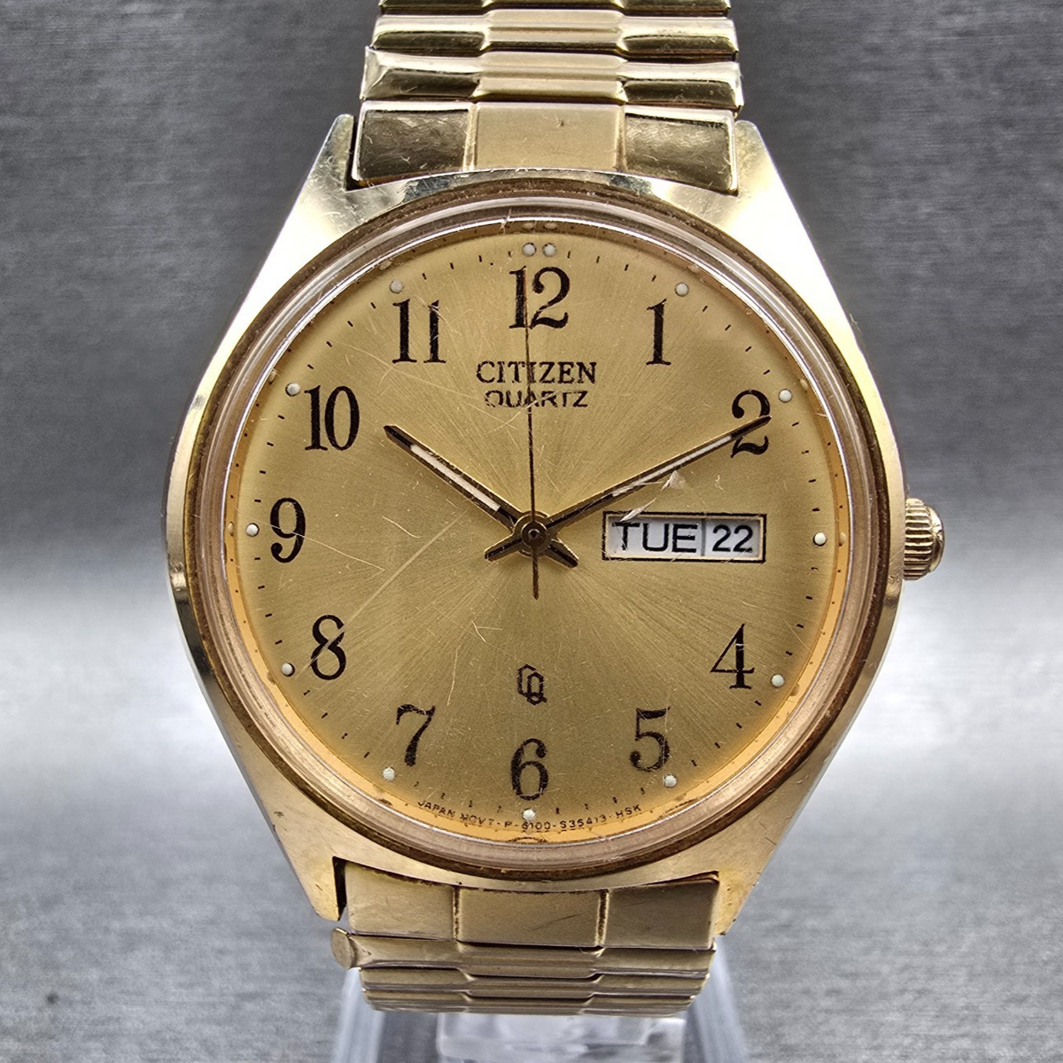 Citizen CQ Watch Men 35mm Gold Dial Gold Daydate 6100-S24876 New Battery JP VTG0