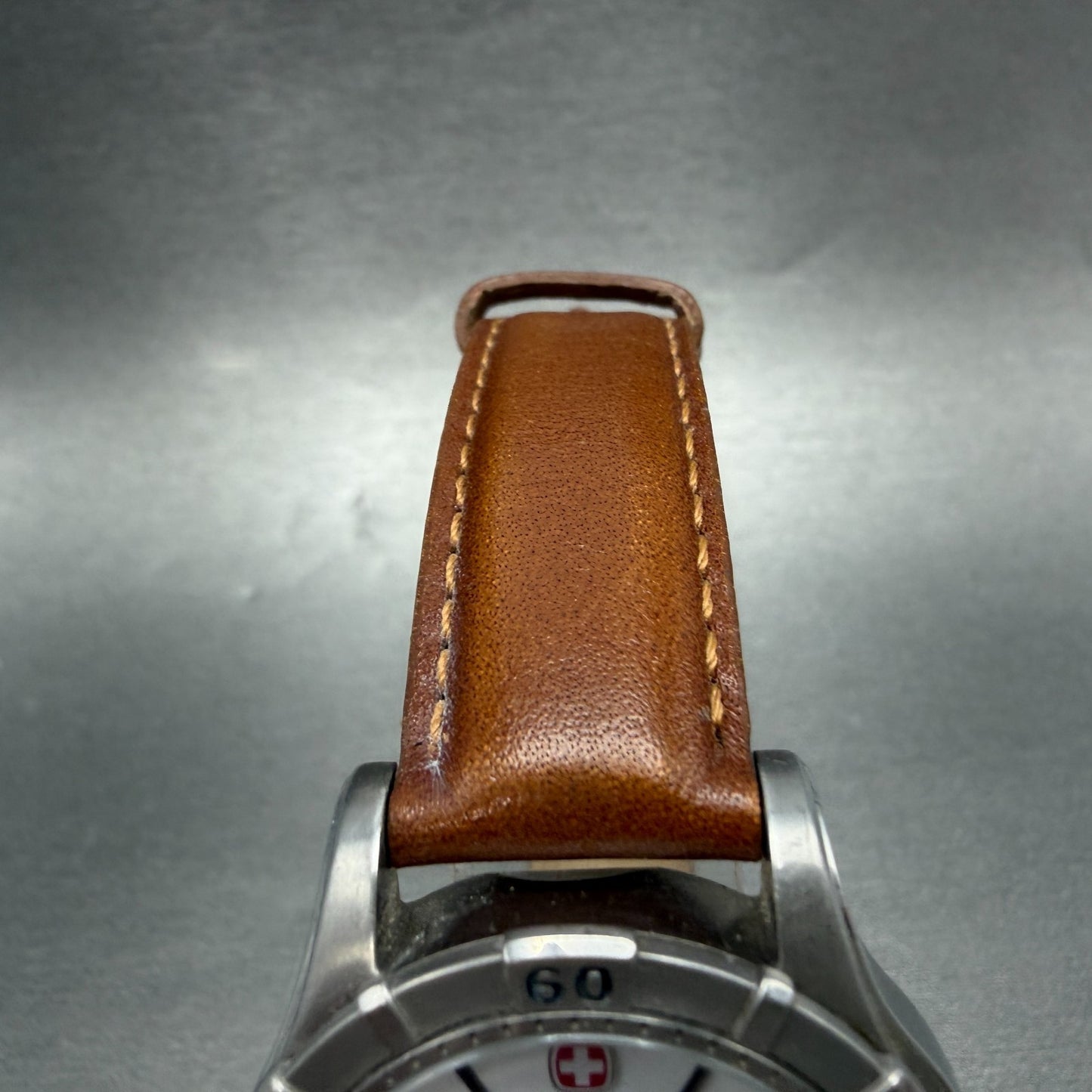 Wenger Dive Watch Men 35mm White Dial Silver Tone Daydate 0921.10 New Battery4