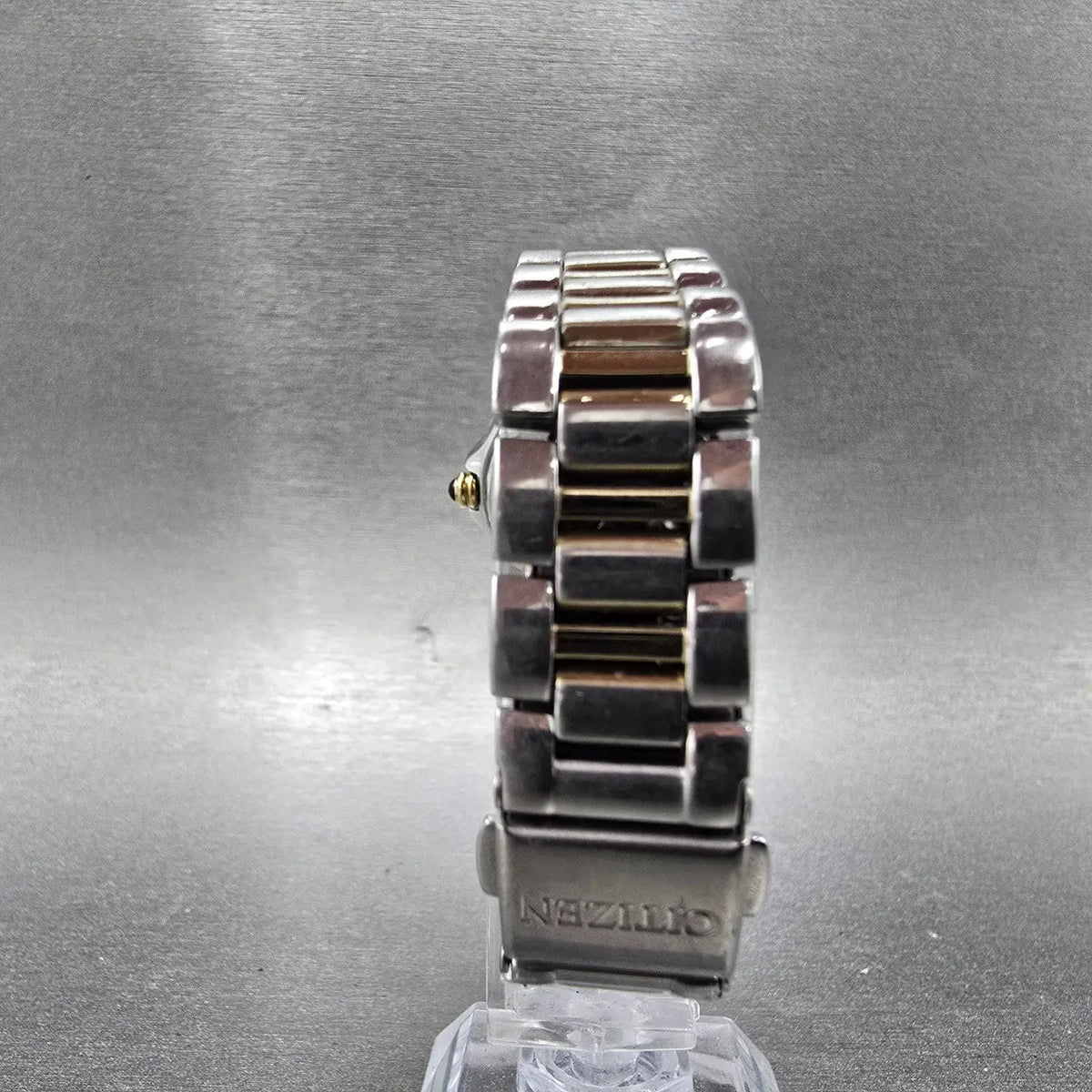 Citizen Eco-Drive Watch Women 27mm MOP Dial Two Tone Diamonds E011-S044235 Works8