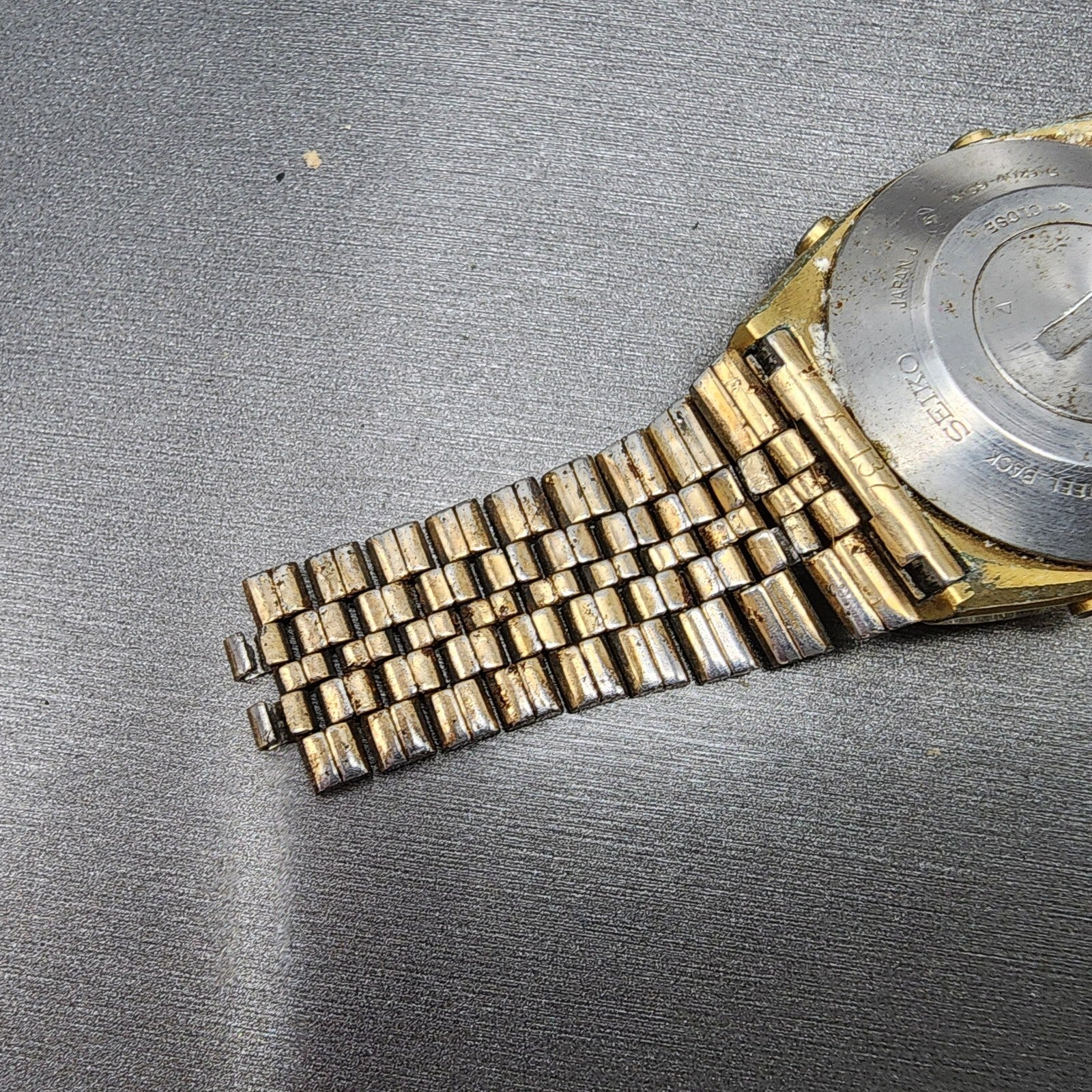 Seiko Digital Watch Men 33mm Gold Tone Alarm Chronograph A1594029 PARTS10