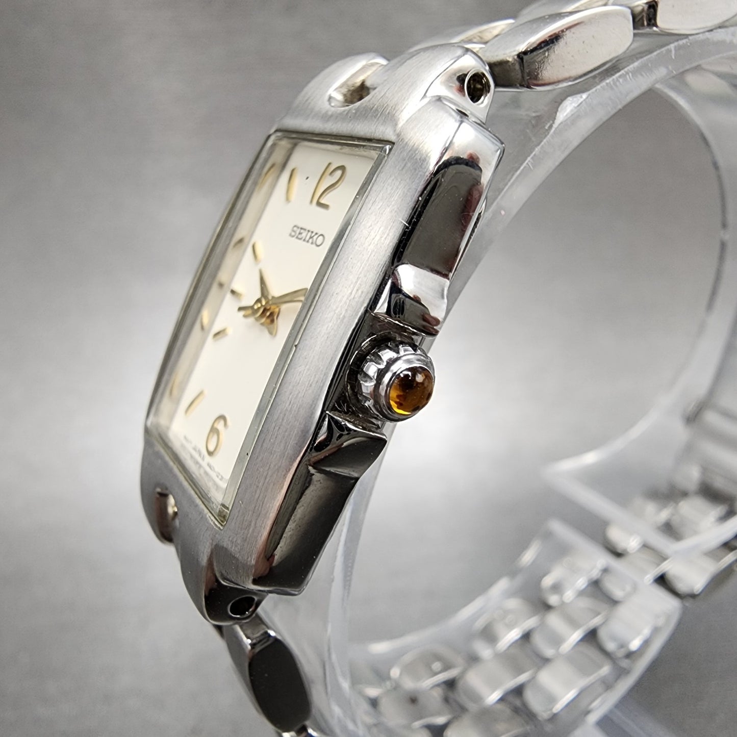 Seiko Vivace Tank Watch Women 19mm White Dial Two Tone 4n015099 New Battery2