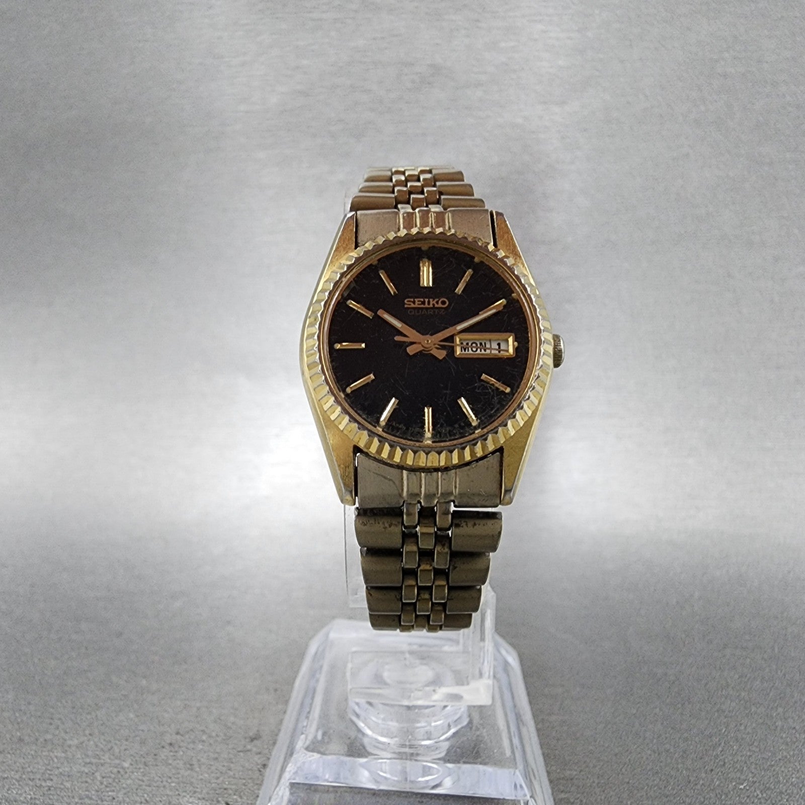 Seiko Watch Women 24mm Black Tone Gold Tone Daydate Round 7n830049 New Battery5