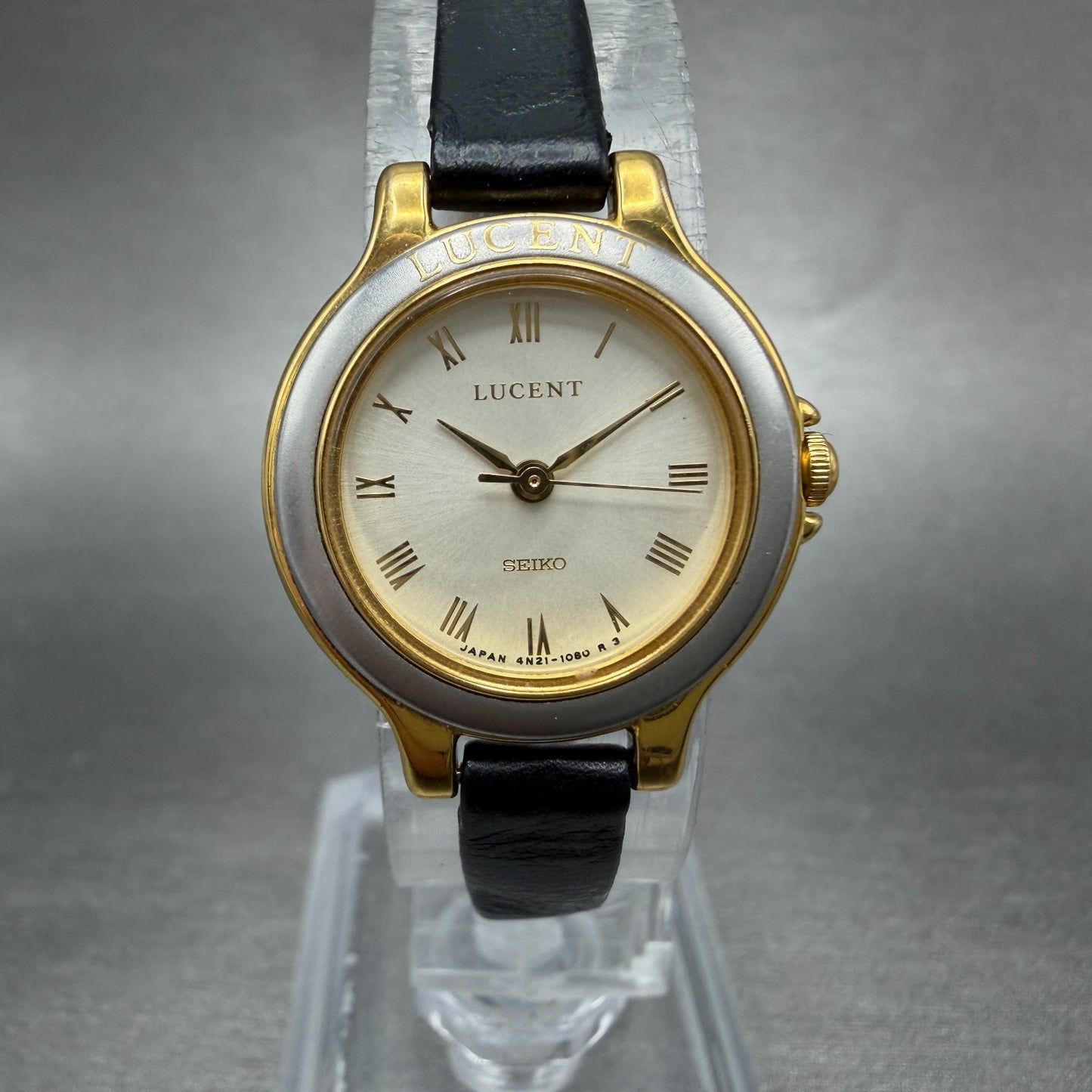 Seiko Lucent Watch Women 22mm Champagne Dial Two Tone Round 4N21-0340 New Batt0