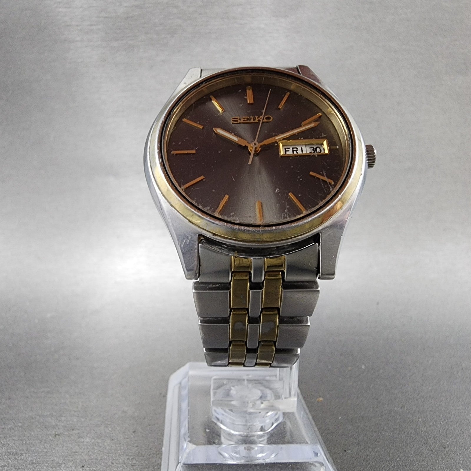 Seiko Watch Men 37mm Gray Dial Two Tone Daydate Round 7N439048 New Battery6