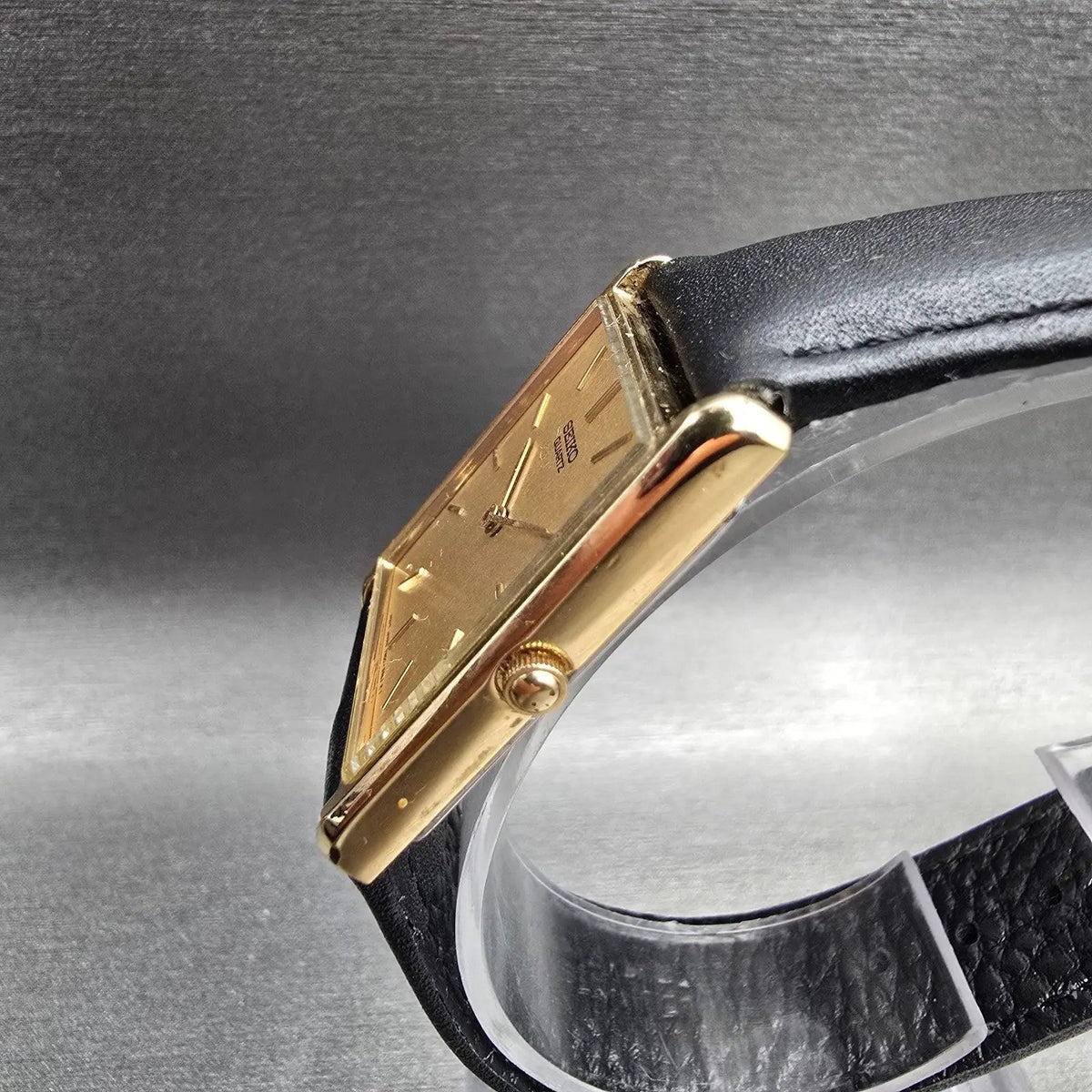 Seiko Tank Watch Men 25mm Gold Dial Gold Tone Rectangle 7N00-5B20 New Battery J2