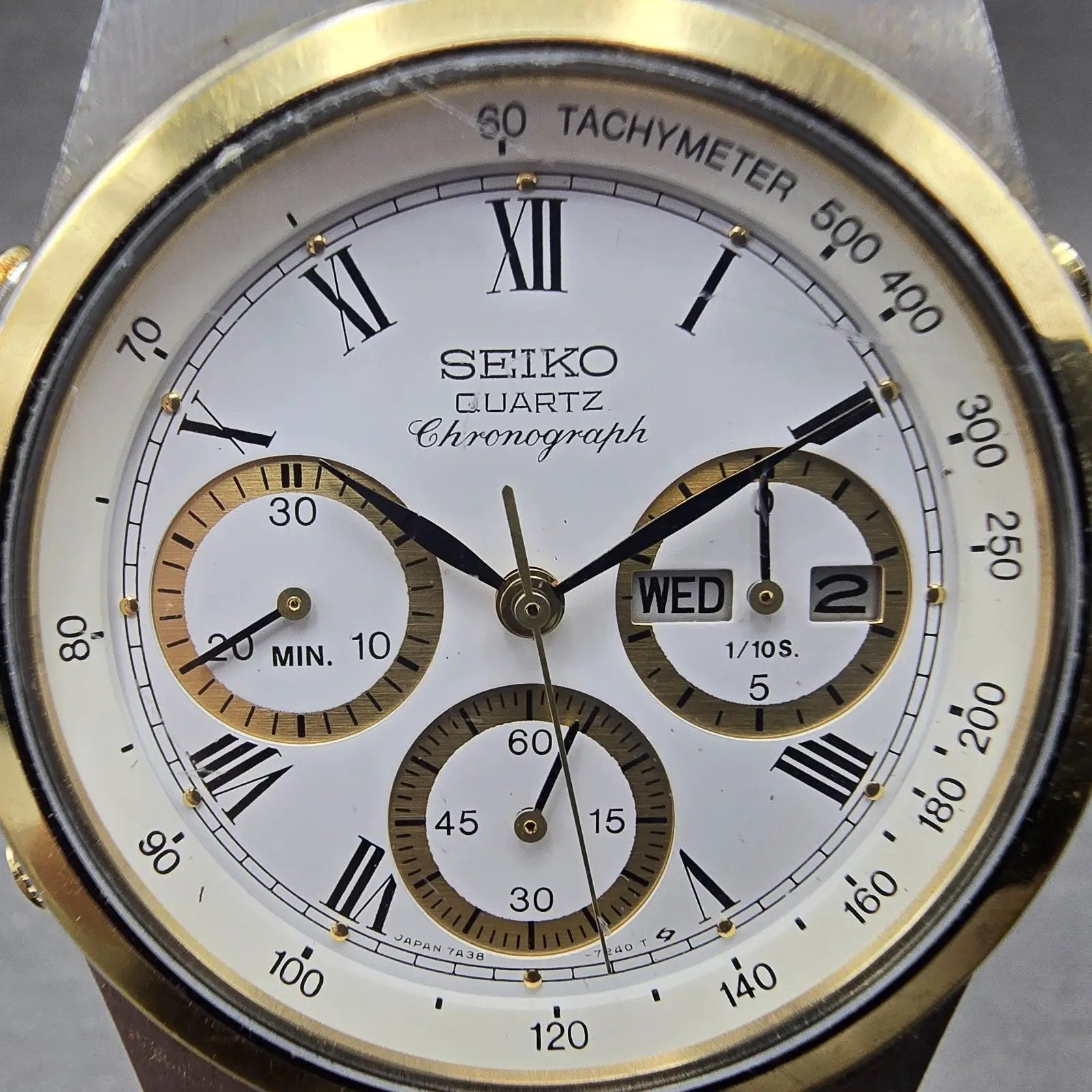 Seiko Chronograph Watch Men 37mm White Dial Two Tone Daydate 7A38-7289 PARTS2