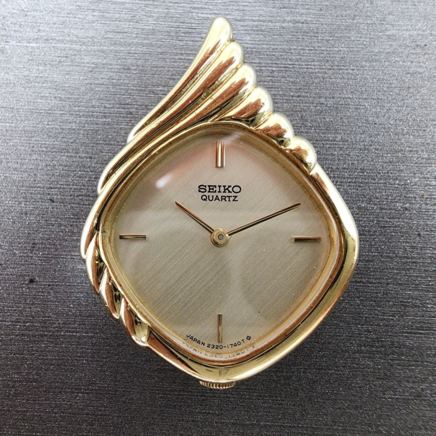 Seiko Necklace Watch Women 24mm Champagne Dial Gold Tone 23205940 New Battery1