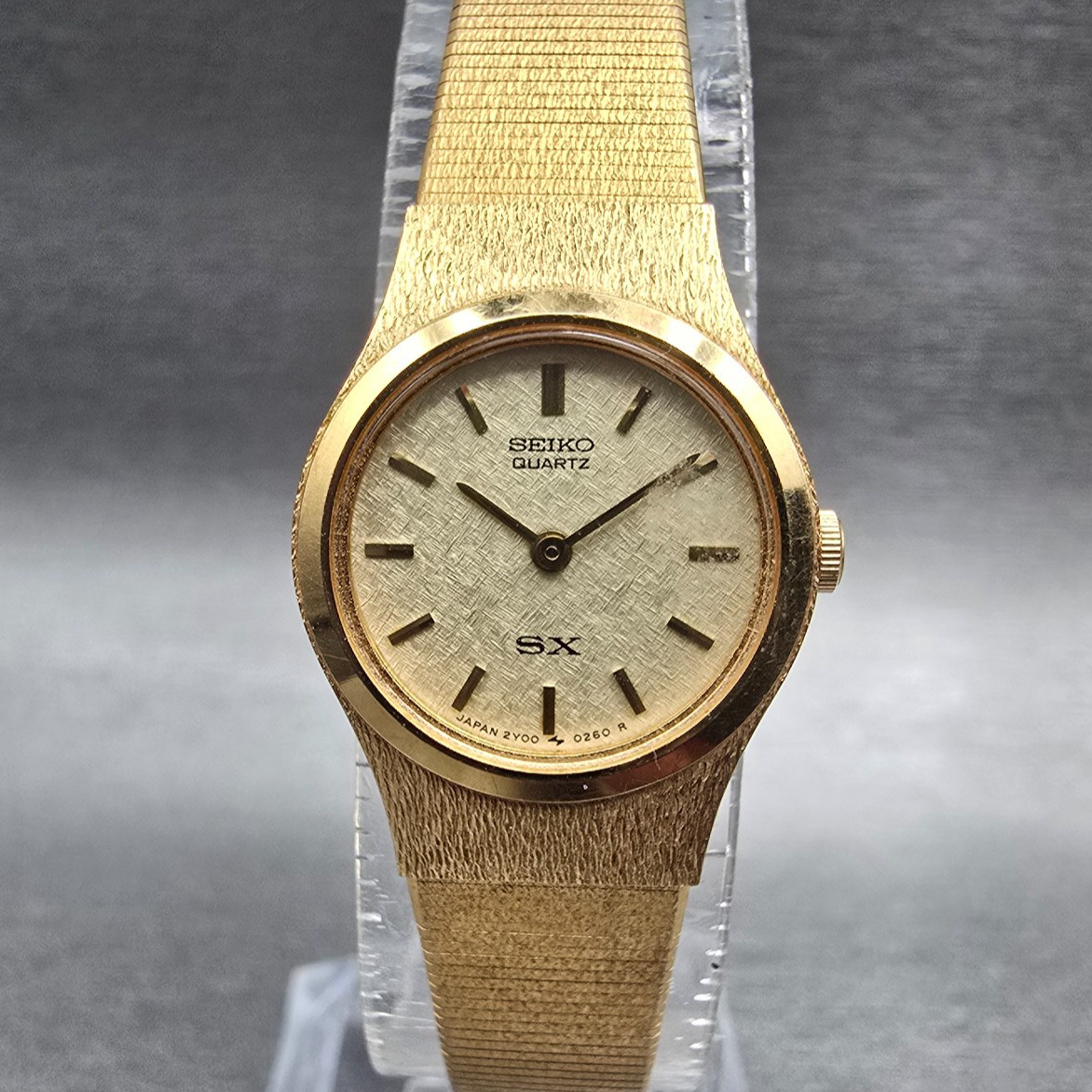 Seiko SX Watch Women 19mm Gold Dial Gold Tone Round 2Y00-0010 New Battery0