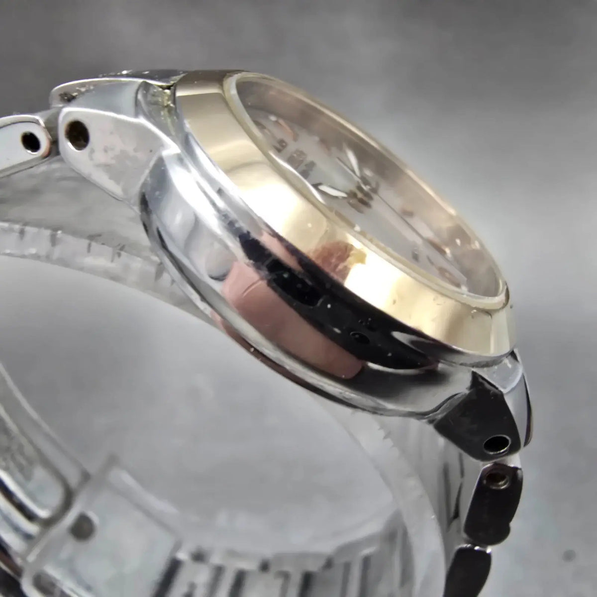 Citizen Eco-Drive Watch Women 26mm MOP Dial Two Tone Date E011-S070082 Works Jp54