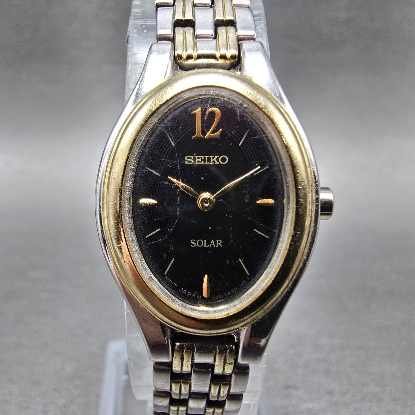 Seiko Solar Watch Women 20mm Black Dial Two Tone Oval V114-0AA0 Runs0