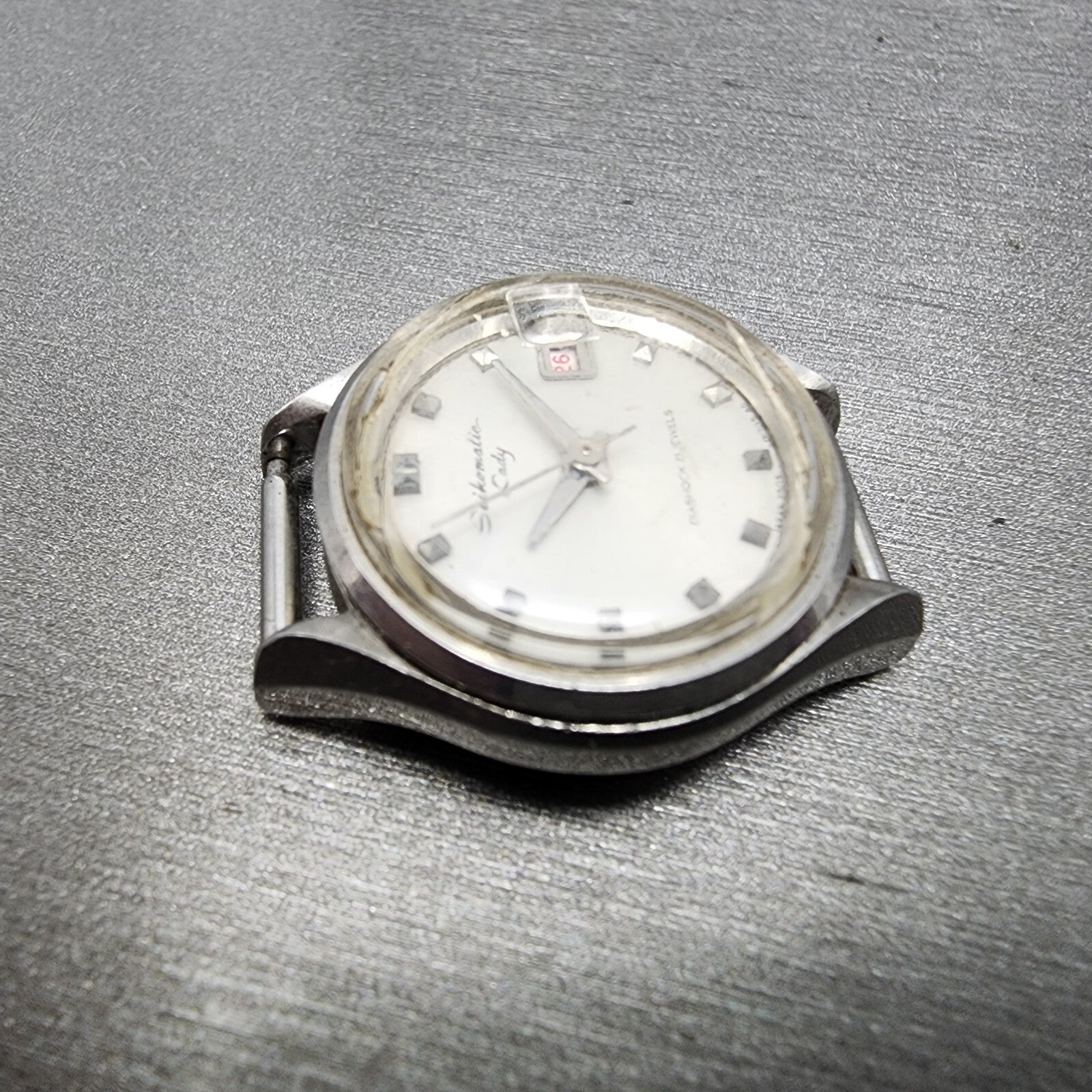 Seiko Seikomatic Lady Watch Women 22mm Silver Dial Steel Date Round Runs3