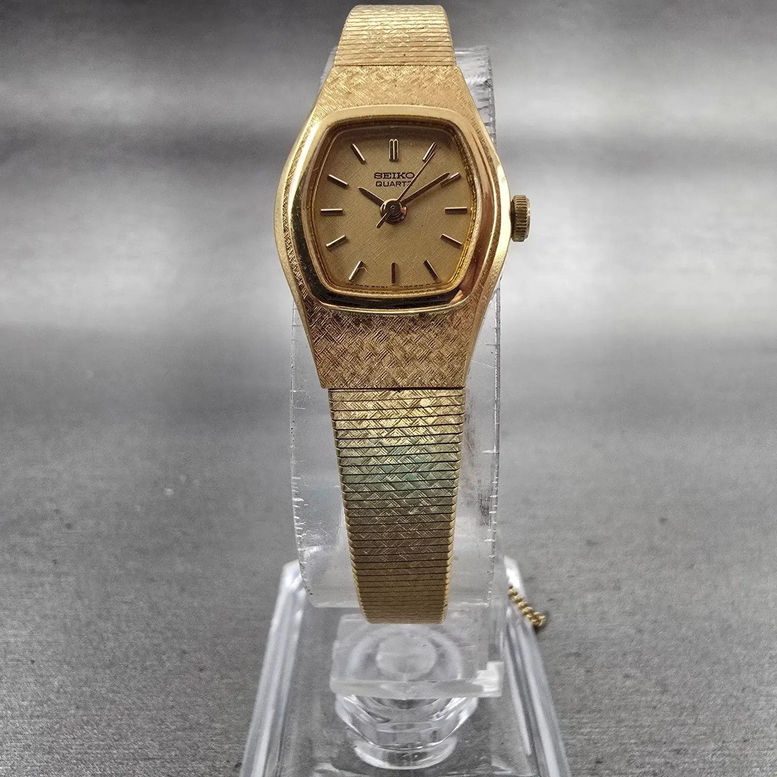 Seiko Watch Women 16mm Gold Dial Gold Tone Oval 2C21-5140 New Battery Vintage5