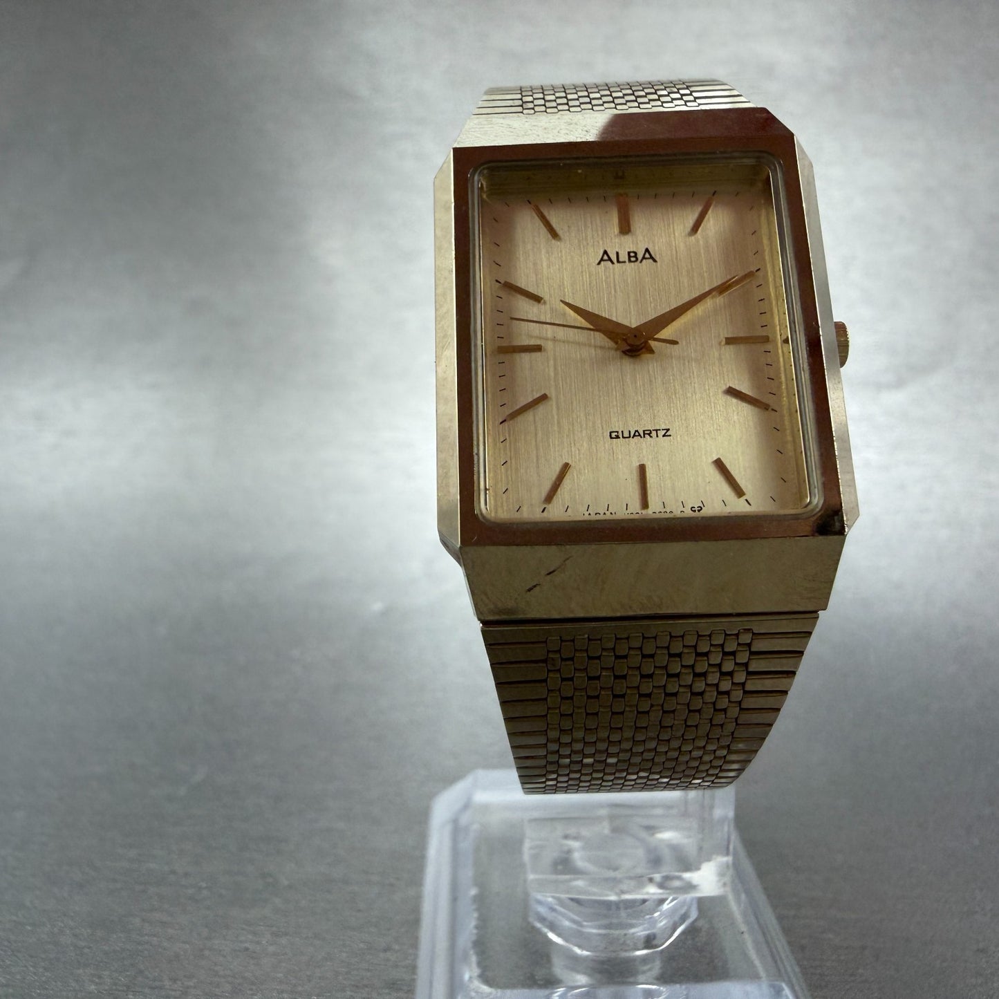 Seiko Alba Tank Watch Men 25mm Champagne Dial Gold Tone V801-5100 New Battery 5T5