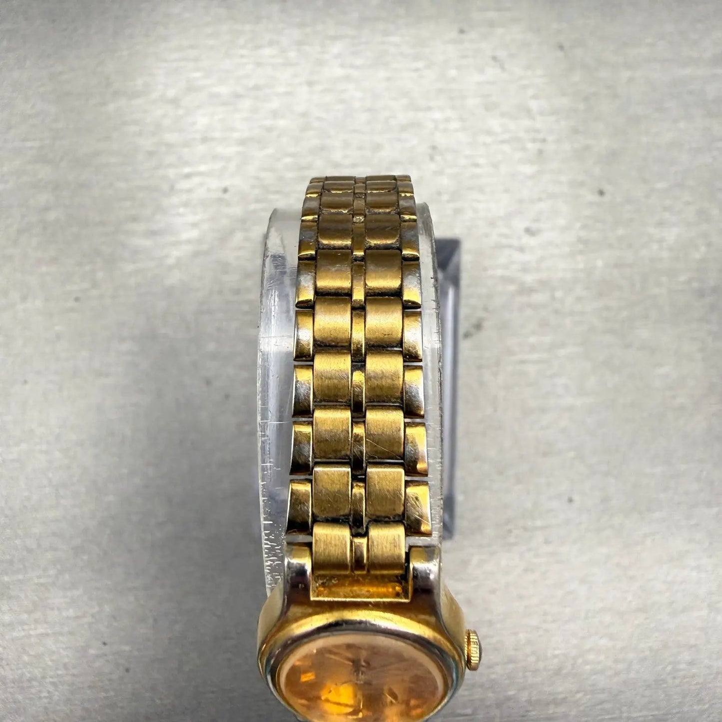 Seiko SX Watch Women 17mm Gold Dial Two Tone Oval V401-5101 New Battery Vintage4