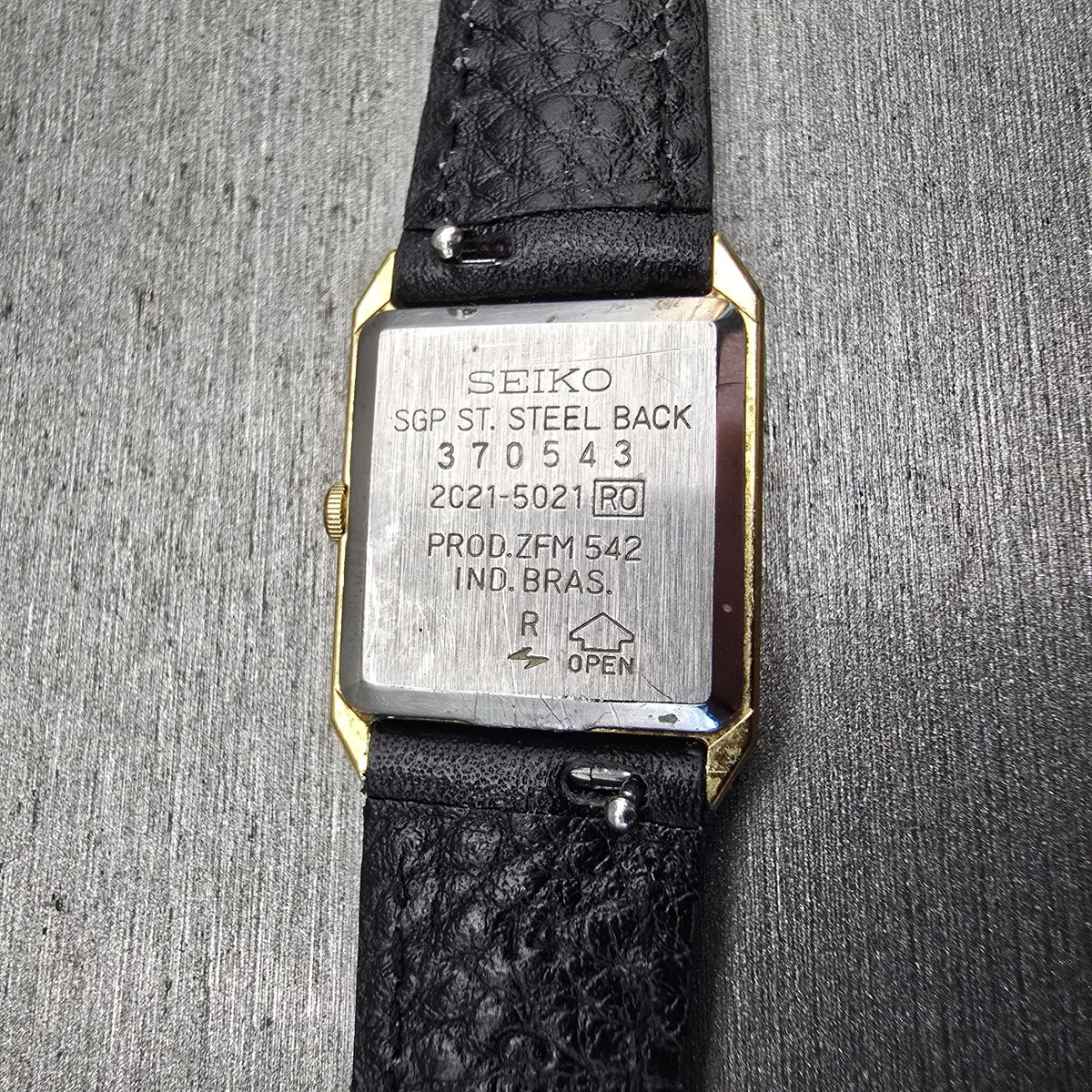Seiko Tank Watch Women 19mm Champagne Dial Gold Tone Rectangle 2C21-5021 New Bat10