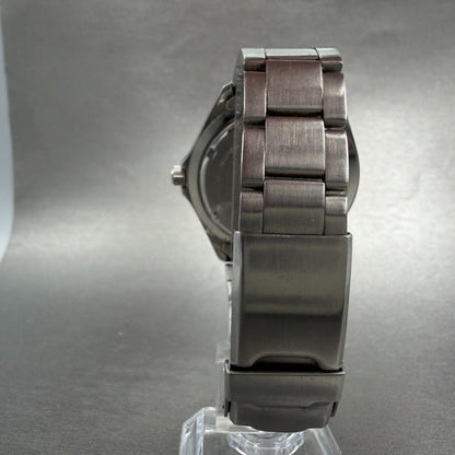Seiko Alba field Gear Watch Men 40mm Luminous Dial Steel Date V732-0R30 PARTS8