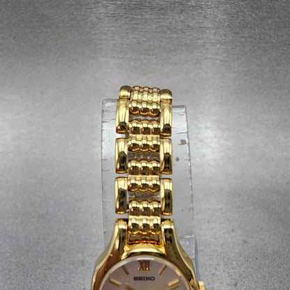 Seiko Watch Women 18mm Silver Dial Gold Tone Oval 2p206230 New Battery4
