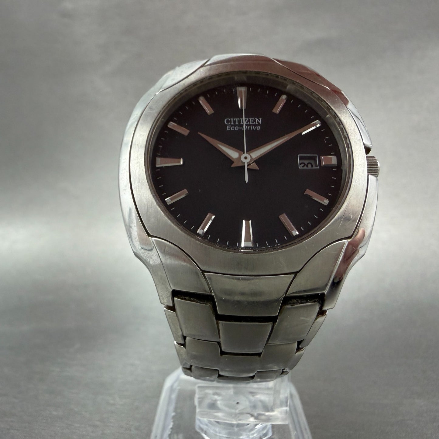 Citizen Eco-Drive Watch Men 38mm Gray Dial Silver Tone Date Round E111-S0222405