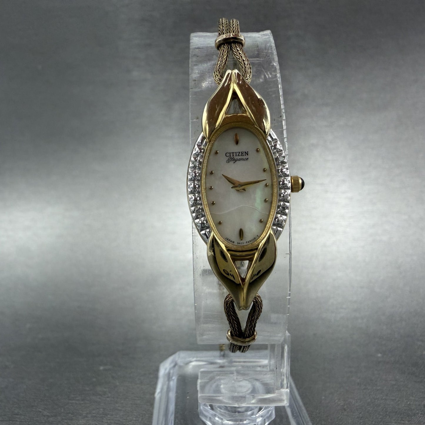 Citizen Elegance Watch Women 15mm White Dial Gold Tone Oval 5421-F44701 NewBatte5