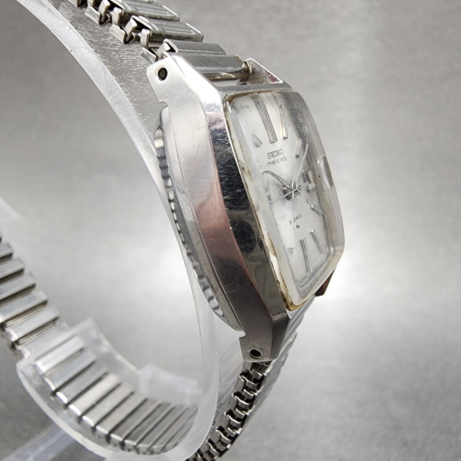 Vintage Seiko Matic lady Watch Women 20mm White Dial Silver Tone Date 2517 Runs3