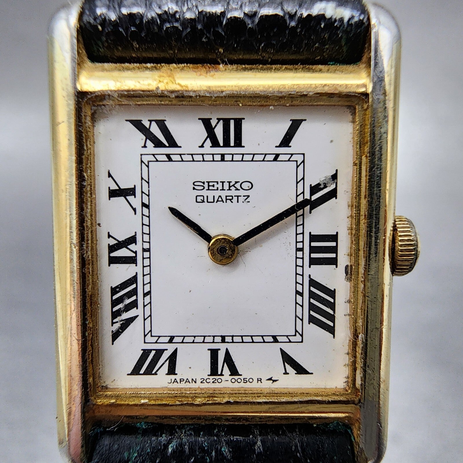 Seiko Tank Watch Women 17mm White Dial Gold Tone Rectangle 2c205019 New Battery1
