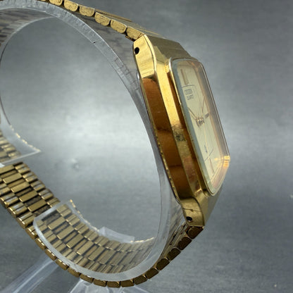 Citizen Tank Watch Men 27mm Champagne Dial Gold Rectangle 4031-893514 New Batt3