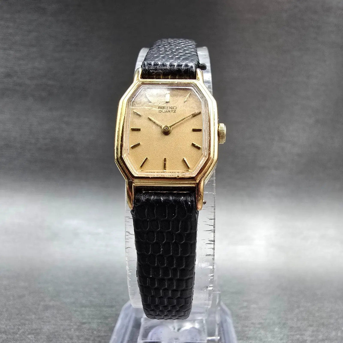 Seiko Watch Women 16mm Gold Dial Gold Tone Rectangle 2C20-5769 New Battery VTG E5