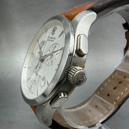 Victorinox Swiss Army Alliance Chronograph Watch Men 42mm Silver Dial Steel Runs2