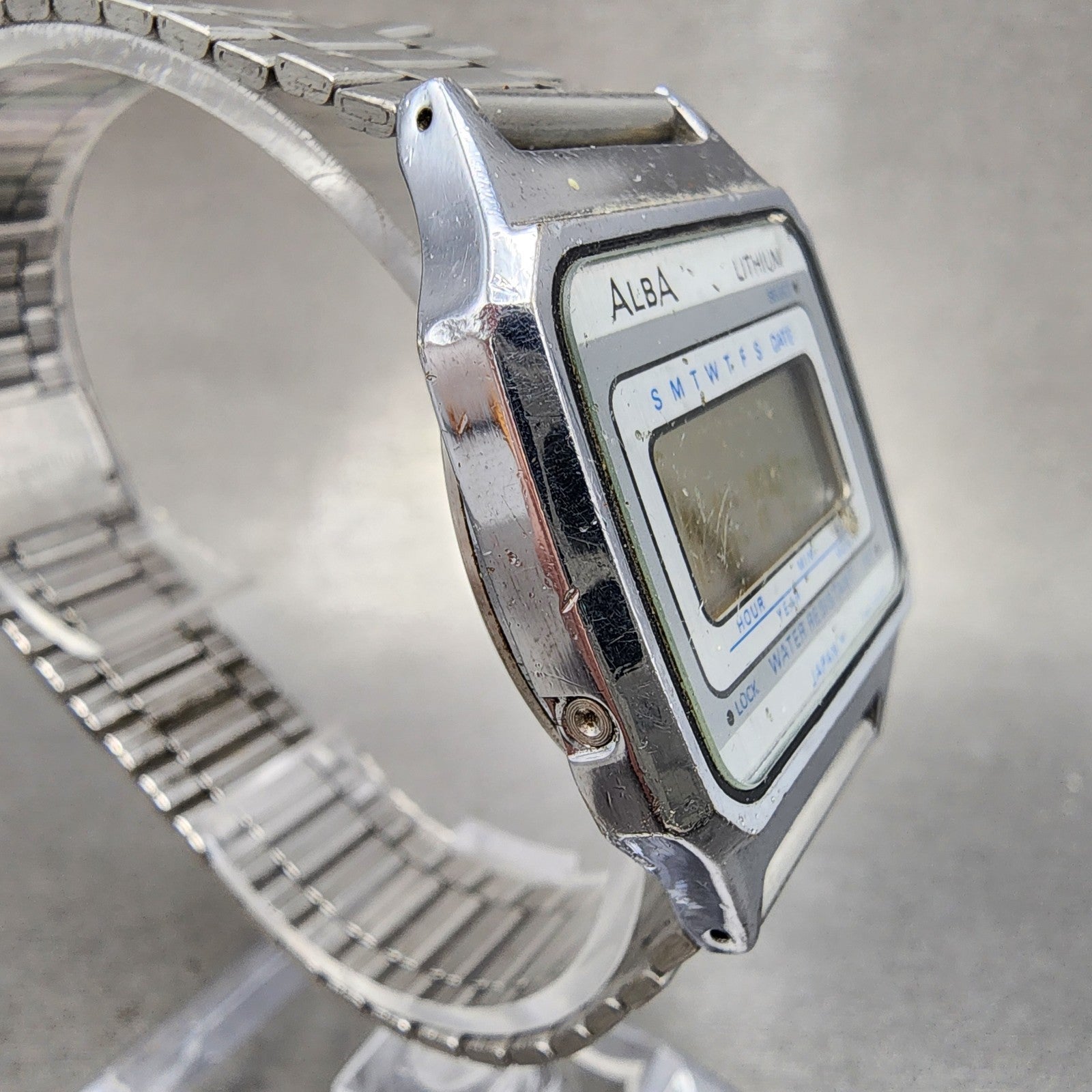 Seiko ALBA Digital Watch Men 33mm LCD Silver Tone Date Month W4015050 New Batt4