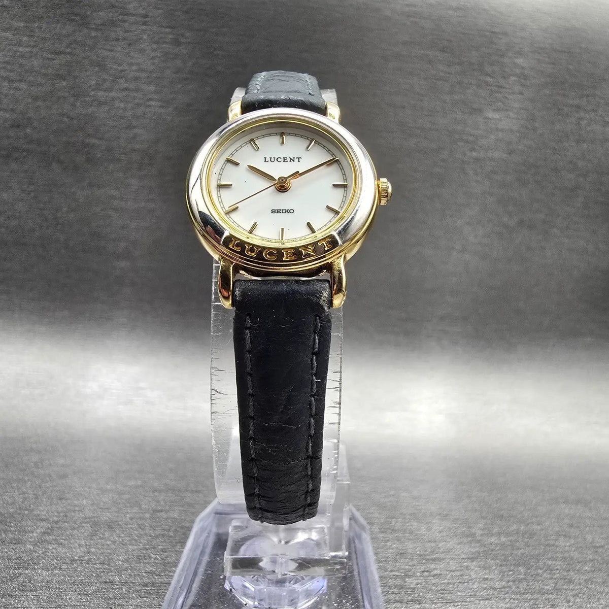 Seiko Lucent Watch Women 22mm White Dial Gold Tone Round 4N21-036A New Battery5