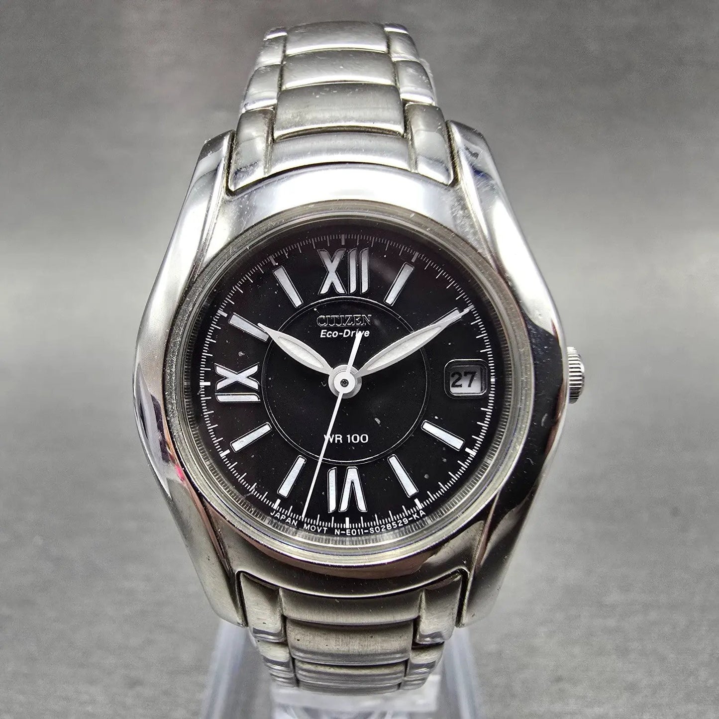 Citizen Watch Women 25mm Black Dial Silver Tone Date Round E011-S015502 Runs BG0
