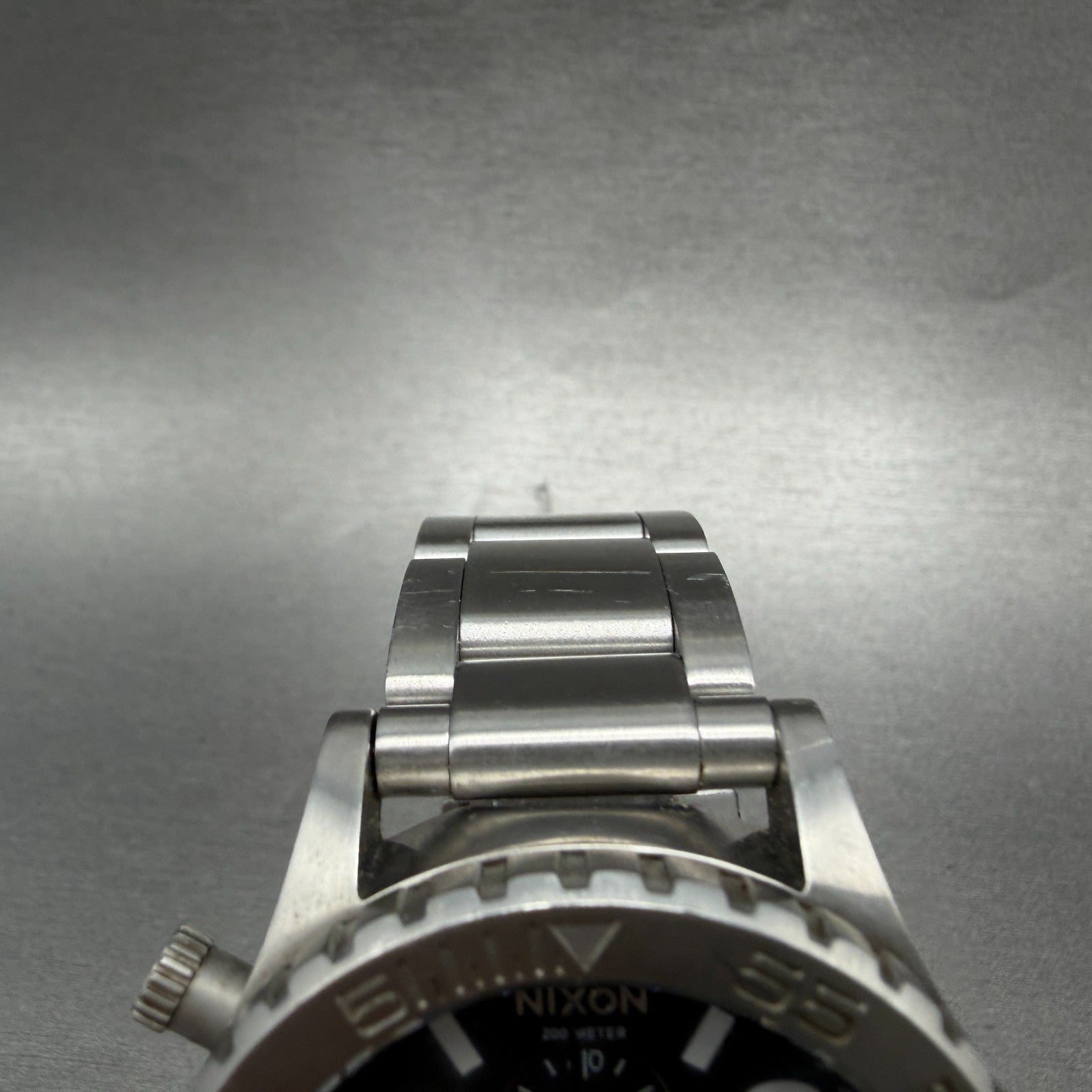 Nixon 42-20 Chrono Watch Women 42mm Black Dial Silver Tone Date New Battery4