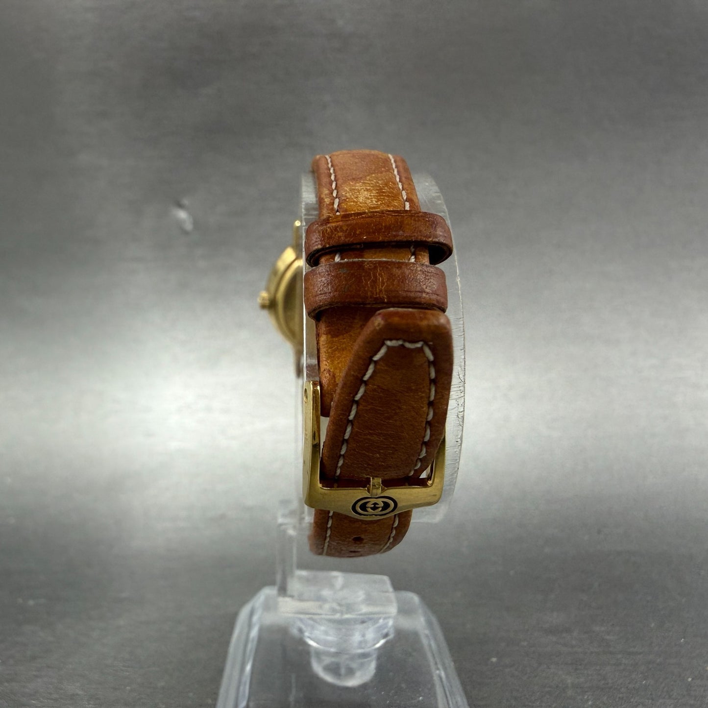 Gucci 3000.2.L Watch Women 26mm Cream Dial Gold Plated Small Seconds PARTS8
